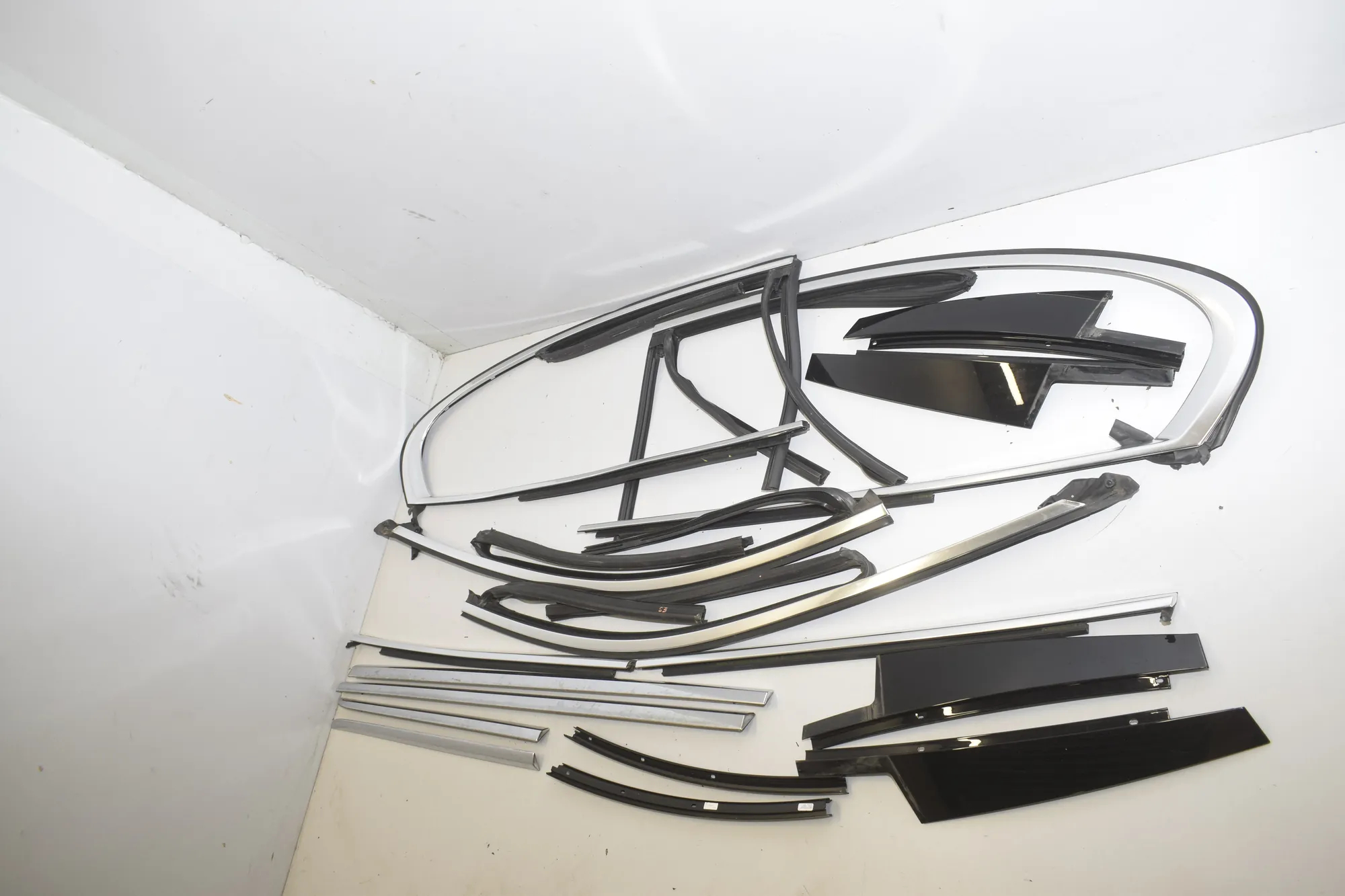 Exterior Trim Kit – OEM 7369883 · BMW 7 (G11, G12) 750 d, Ld xDrive 2016 – 6
