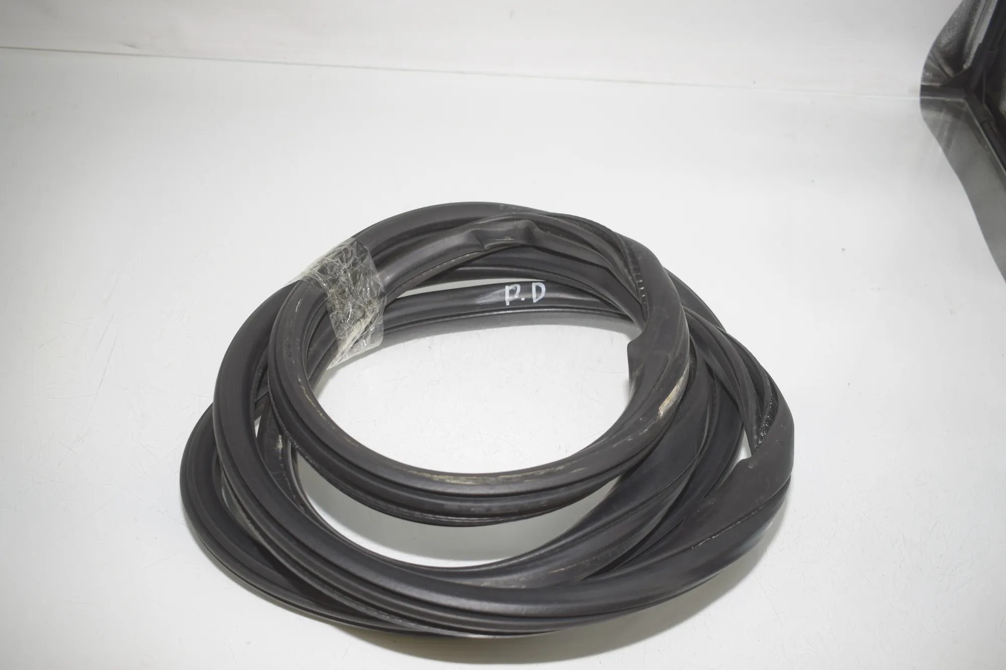 Front Right Door Seal Rubber – OEM 7300242 · BMW X3 (F25) BMW X3 (F25) xDrive 30 d 2012 – 2
