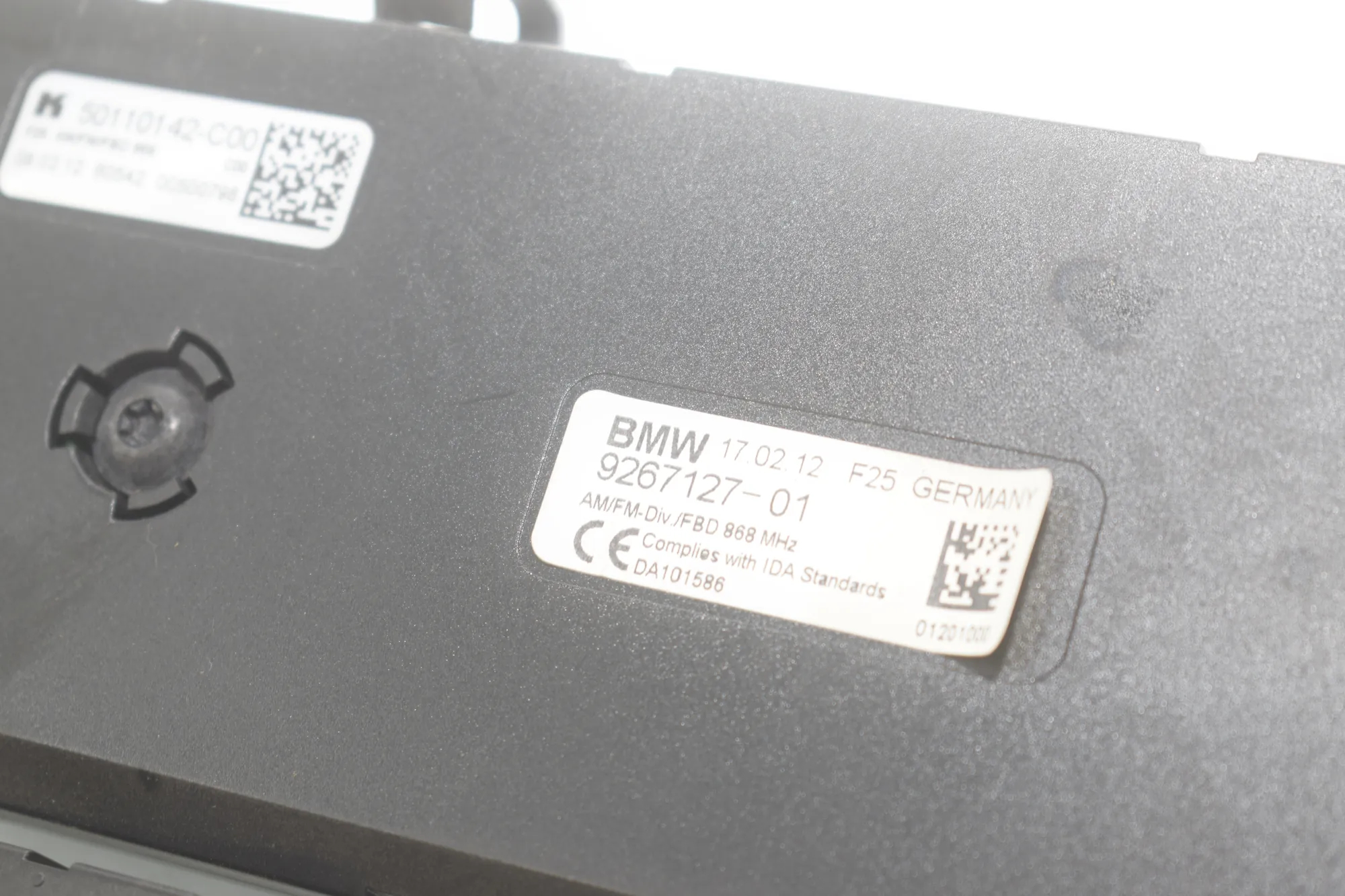 Antenna Amplifier – OEM 9267127 · BMW X3 (F25) BMW X3 (F25) xDrive 30 d 2012 – 3