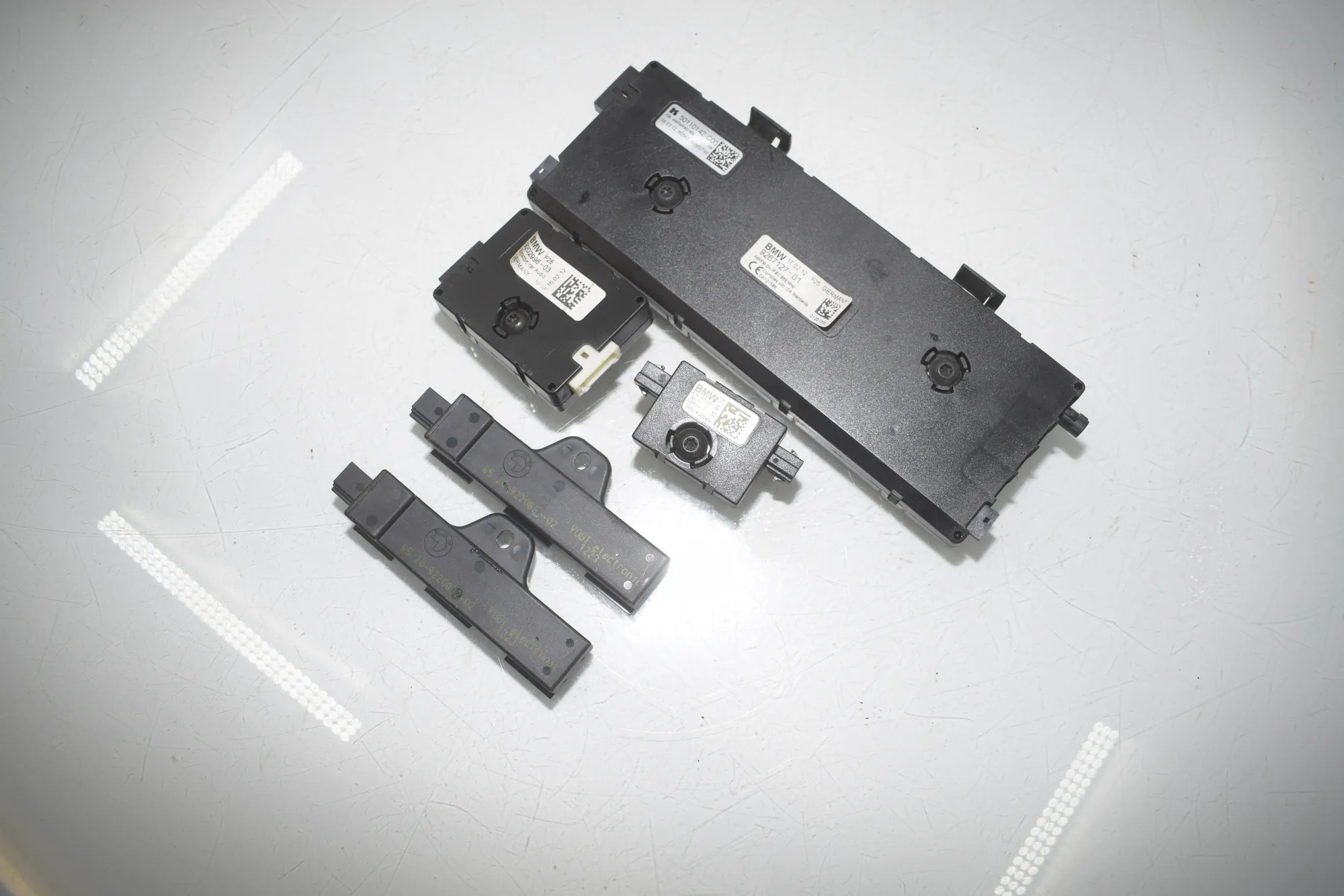 Antenna Amplifier – OEM 9267127 · BMW X3 (F25) BMW X3 (F25) xDrive 30 d 2012 – 2