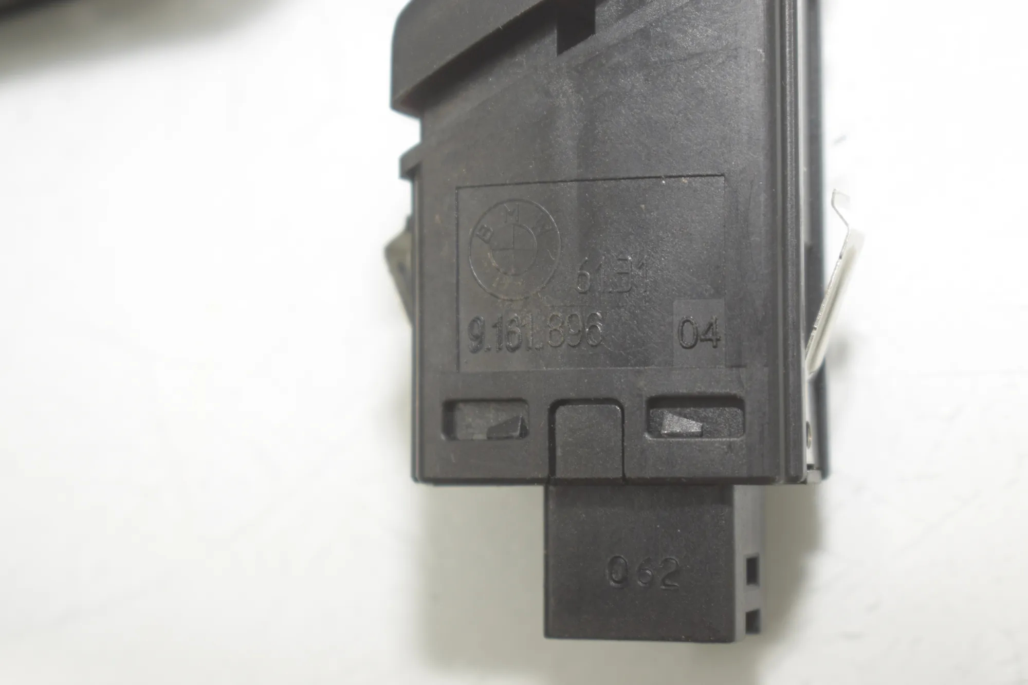 Switches – OEM 9240295 · BMW X3 (F25) BMW X3 (F25) xDrive 30 d 2012 – 8