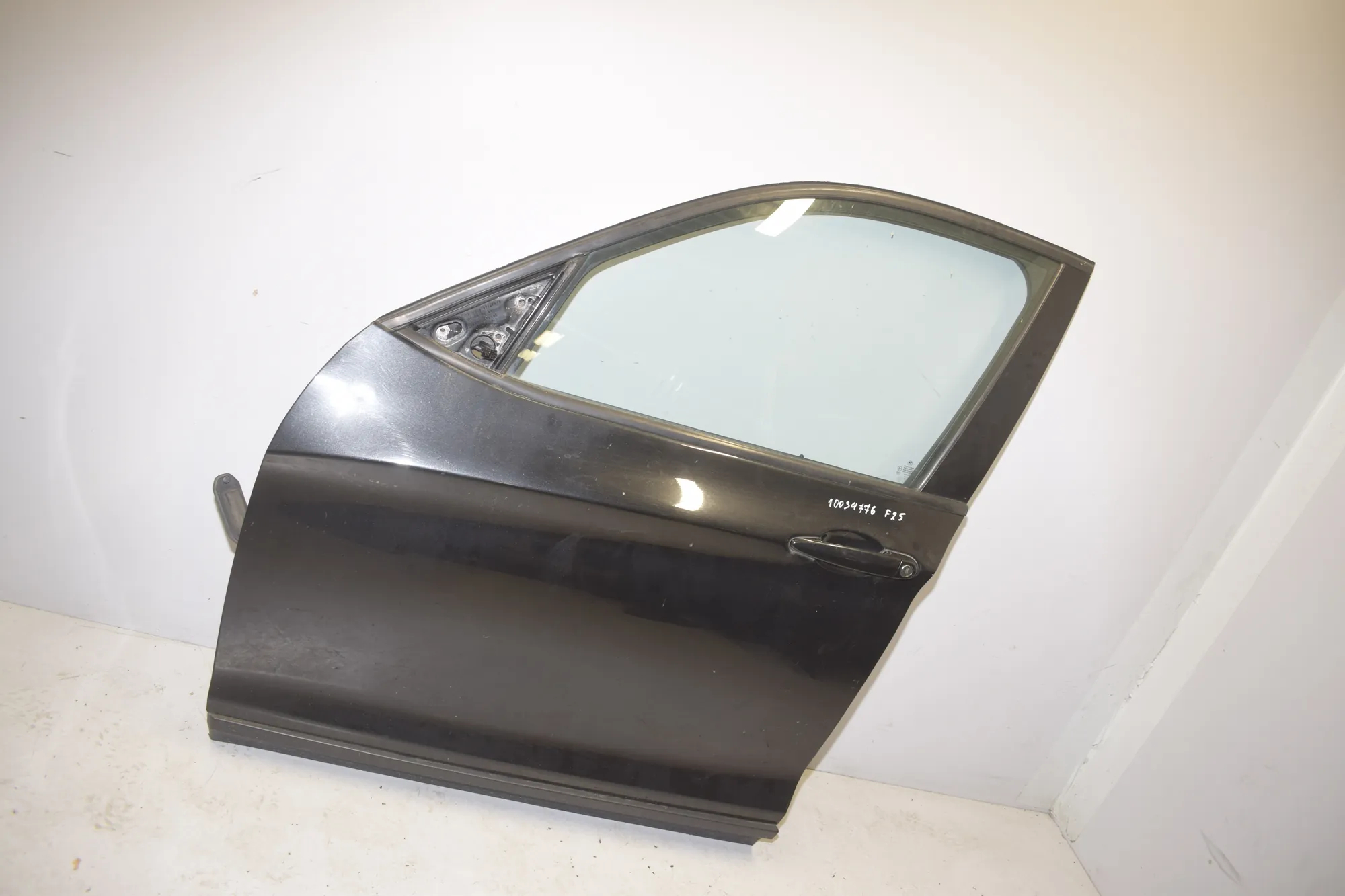 Front Left Door · BMW X3 (F25) BMW X3 (F25) xDrive 30 d 2012 – 2