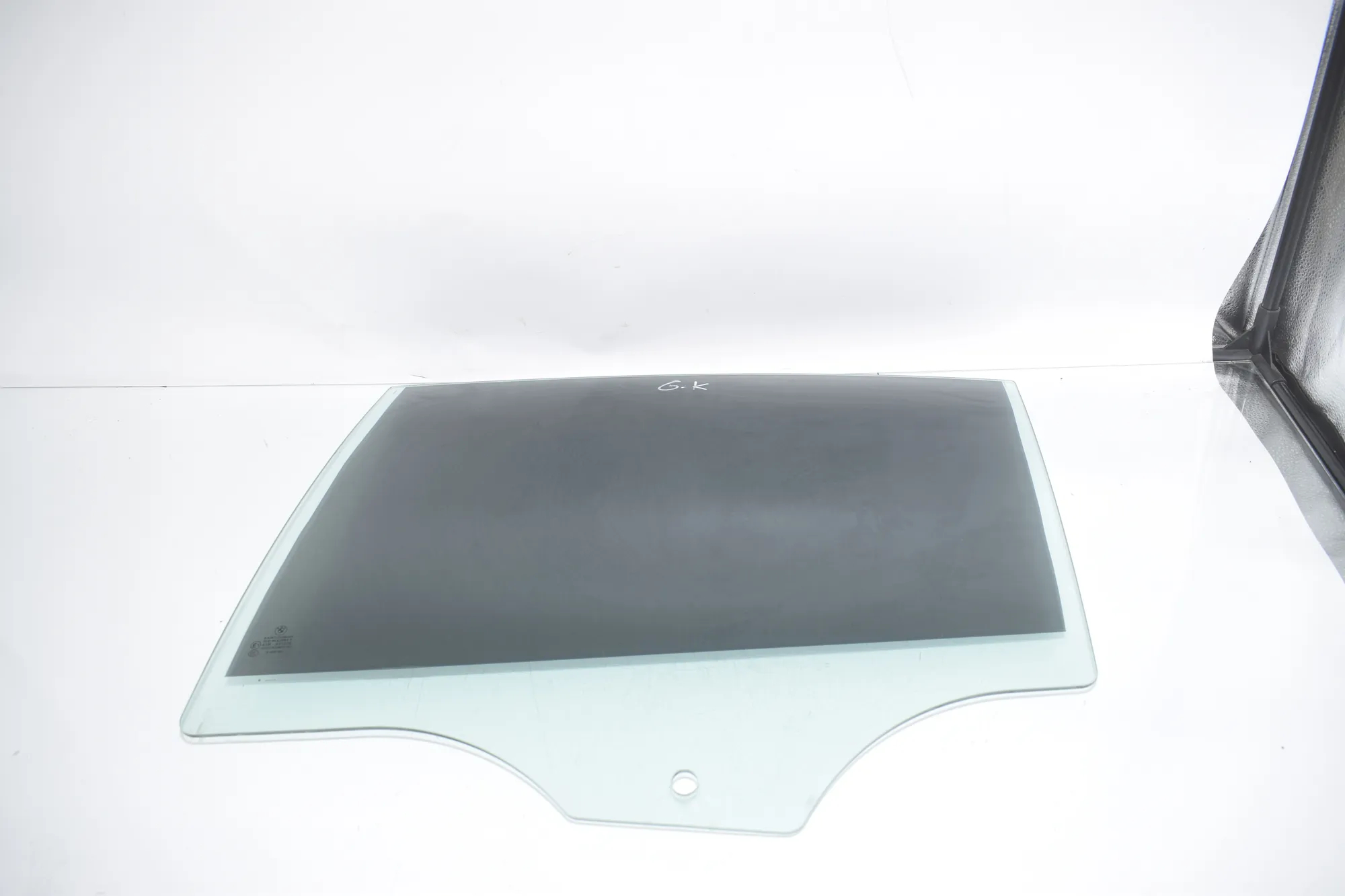 Rear Left Door Window – OEM 7358913 · BMW 7 (G11, G12) 750 d, Ld xDrive 2016 – 2