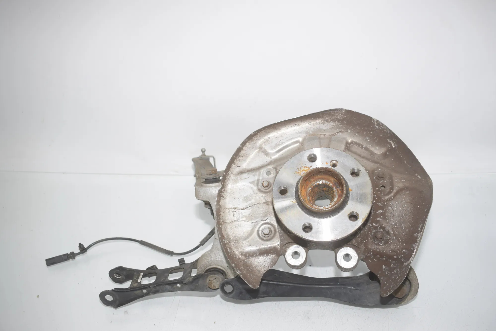 Rear Left Wheel Hub Spindle – OEM 6852161 · BMW i3 (I01) BMW i3 (I01) Electric 2020 – 2