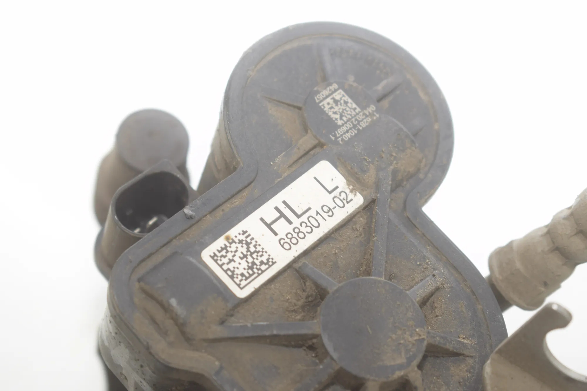 Rear Left Brake Caliper – OEM 6883019 · BMW i3 (I01) BMW i3 (I01) Electric 2020 – 4