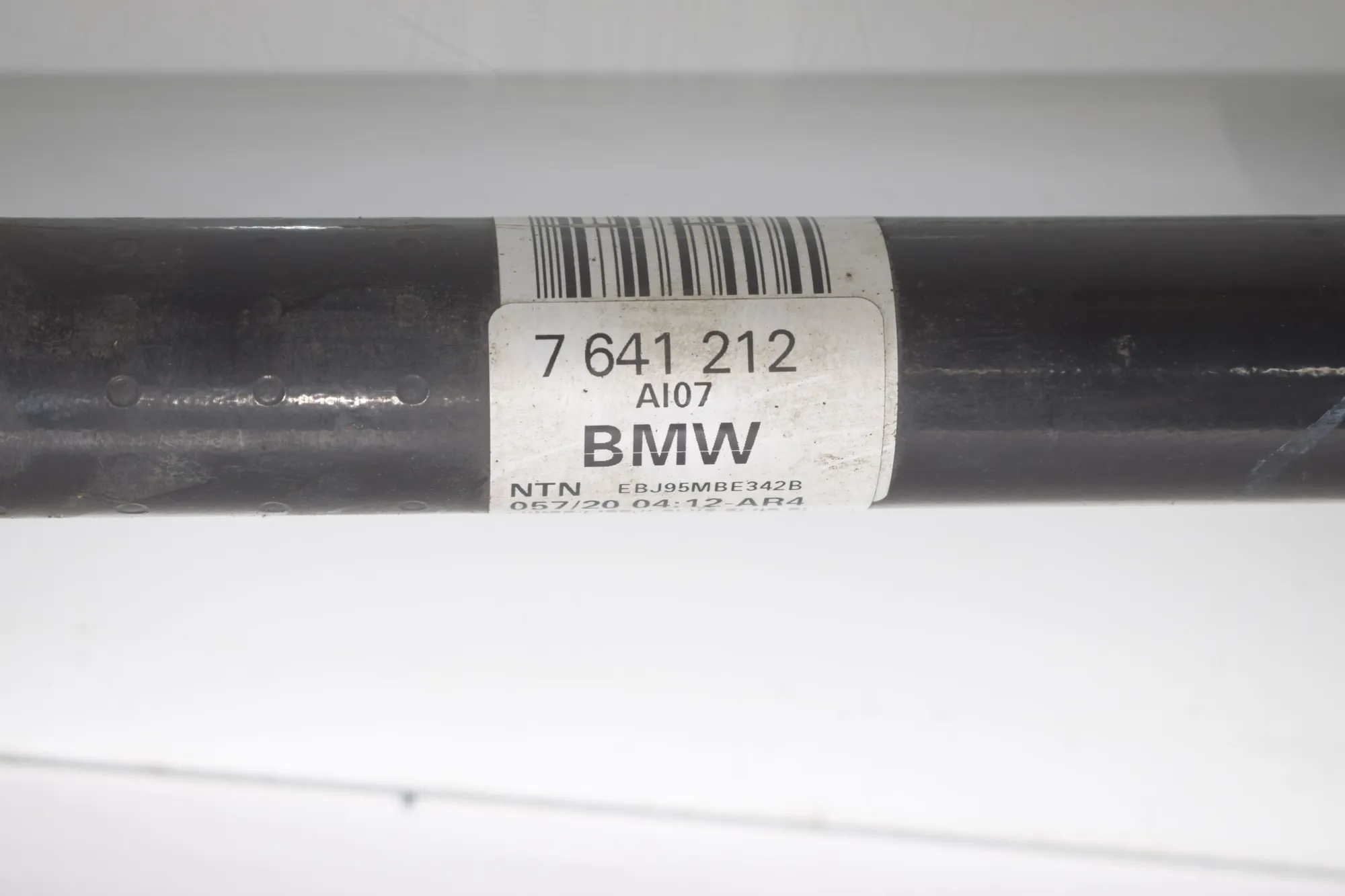 Rear Right Driveshaft – OEM 7641212 · BMW i3 (I01) BMW i3 (I01) Electric 2020 – 4
