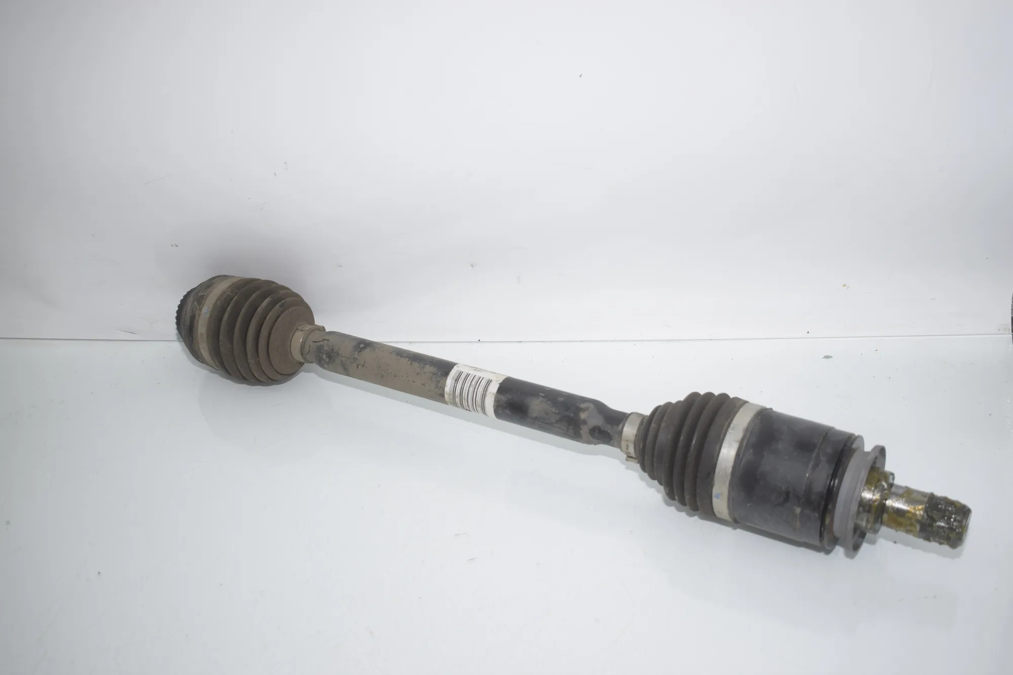 Rear Left Driveshaft – OEM 7641213 · BMW i3 (I01) BMW i3 (I01) Electric 2020 – 2