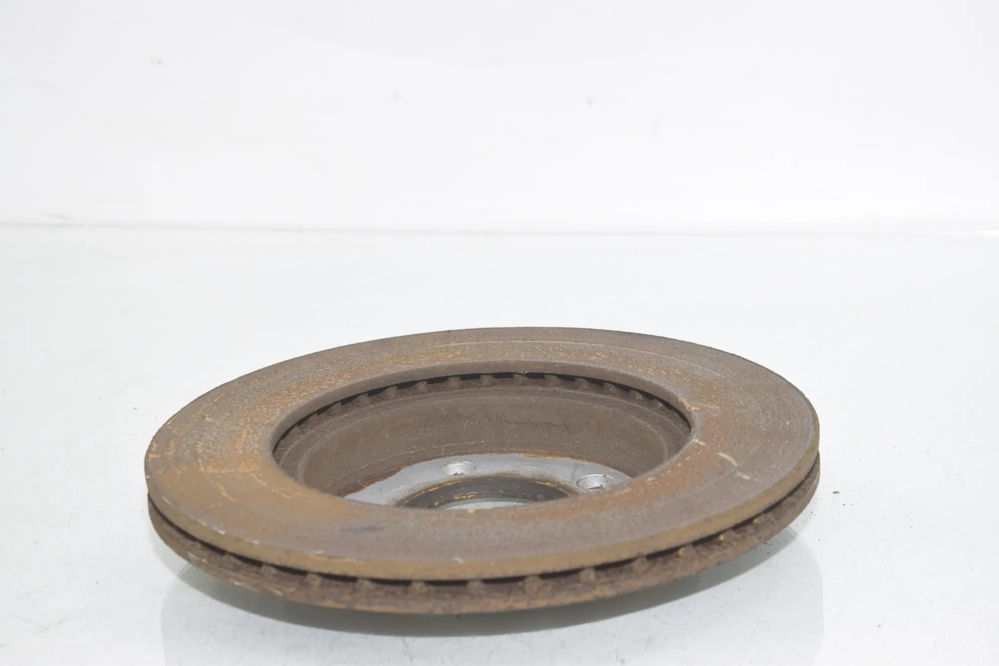 Front Right Brake Disc – OEM 6866293 · BMW i3 (I01) BMW i3 (I01) Electric 2020 – 4