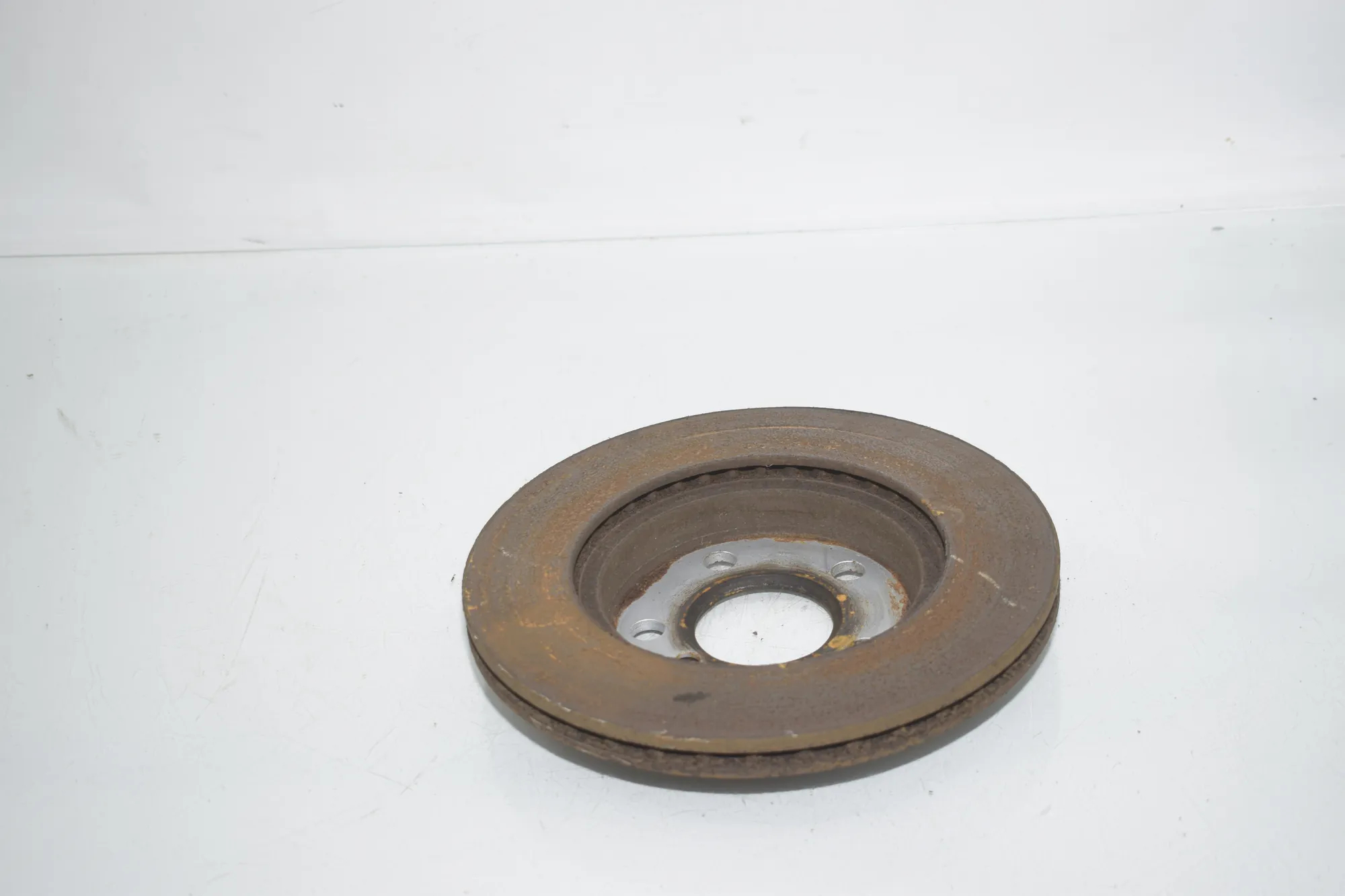 Front Right Brake Disc – OEM 6866293 · BMW i3 (I01) BMW i3 (I01) Electric 2020 – 3
