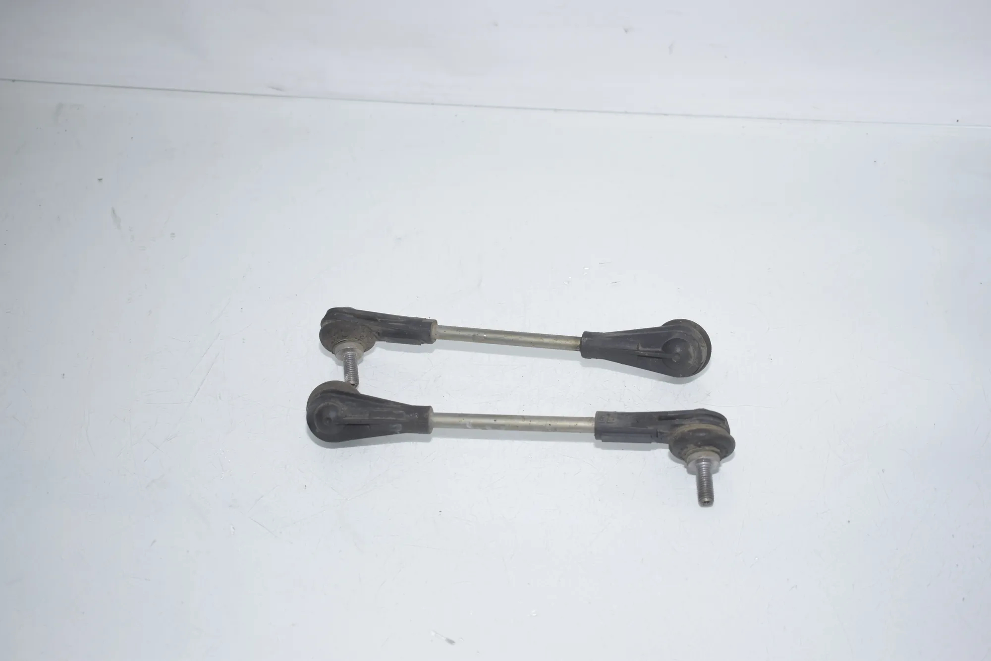 Front Right Stabilizer Link – OEM 6862858 · BMW i3 (I01) BMW i3 (I01) Electric 2020 – 2