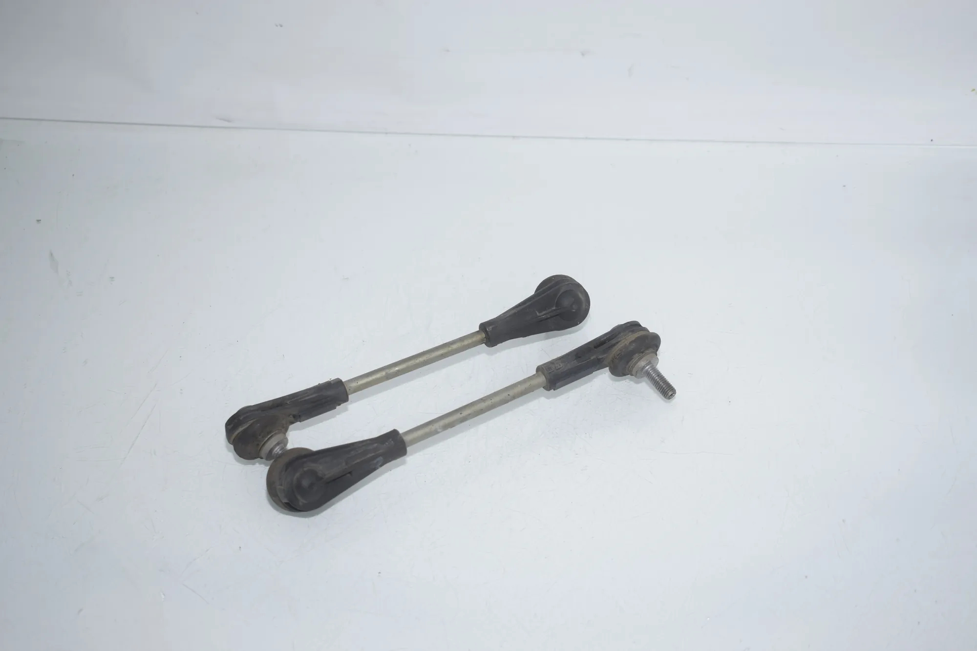 Front Right Stabilizer Link – OEM 6862858 · BMW i3 (I01) BMW i3 (I01) Electric 2020