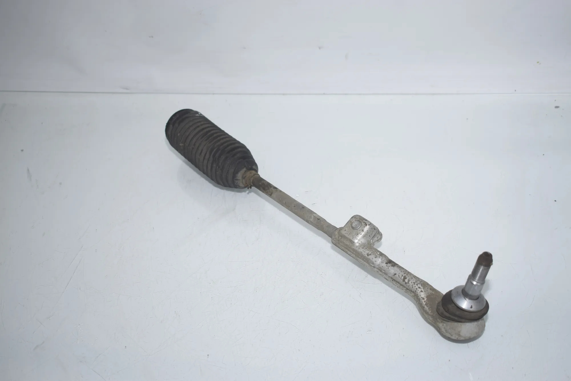 Right Side Steering Tie Rod – OEM 6851410 · BMW i3 (I01) BMW i3 (I01) Electric 2020 – 2