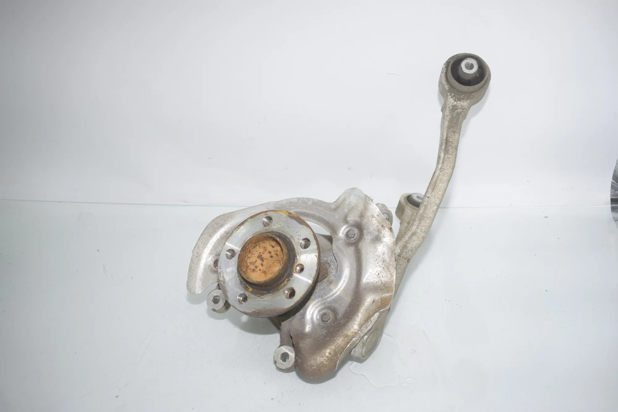 Front Right Wheel Hub – OEM 6852160 · BMW i3 (I01) BMW i3 (I01) Electric 2020 – 3