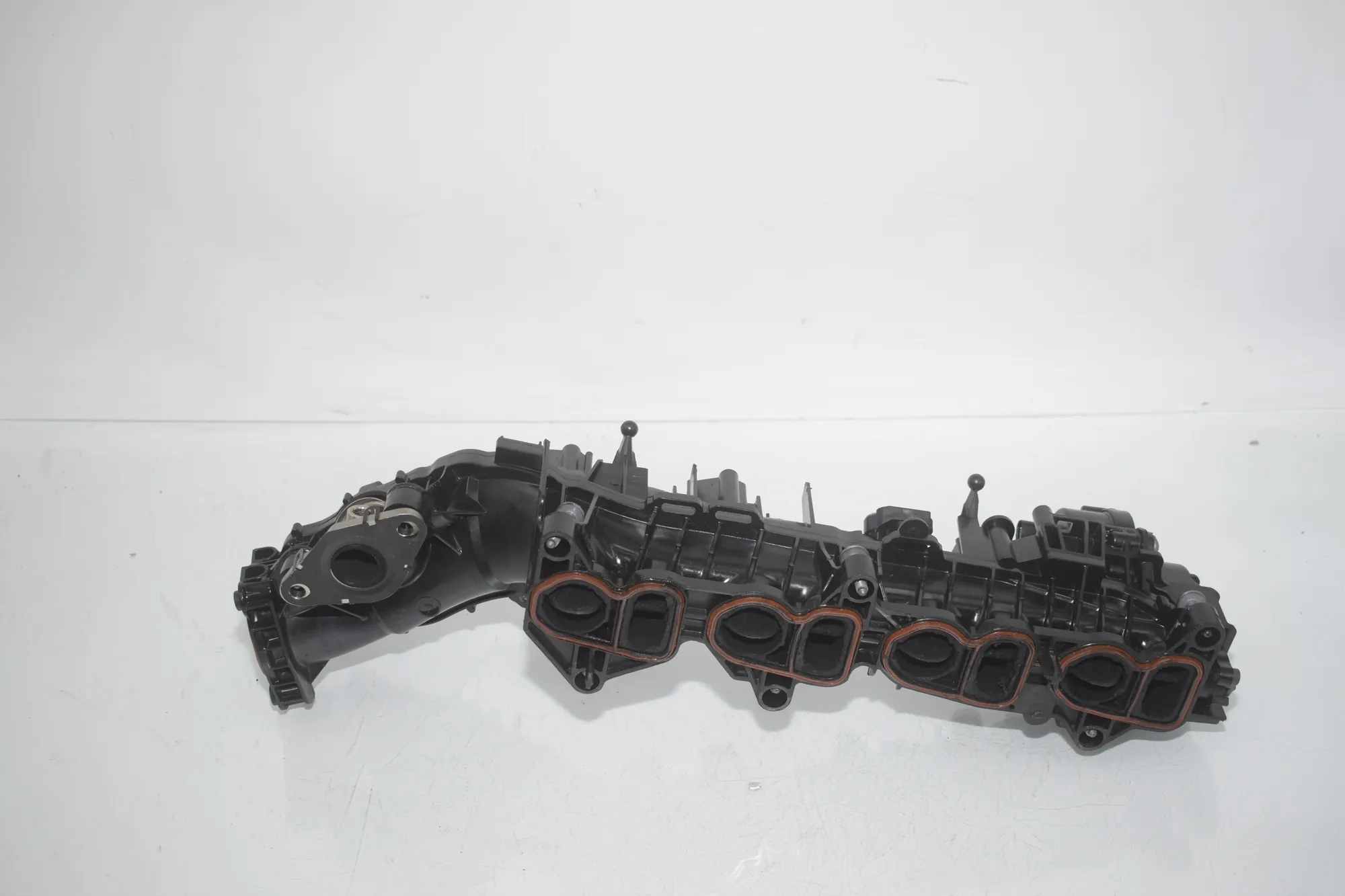 Intake Manifold – OEM 8579246 · BMW 2 Gran Tourer (F46) BMW 2 Gran Tourer (F46) 220 d xDrive 2018