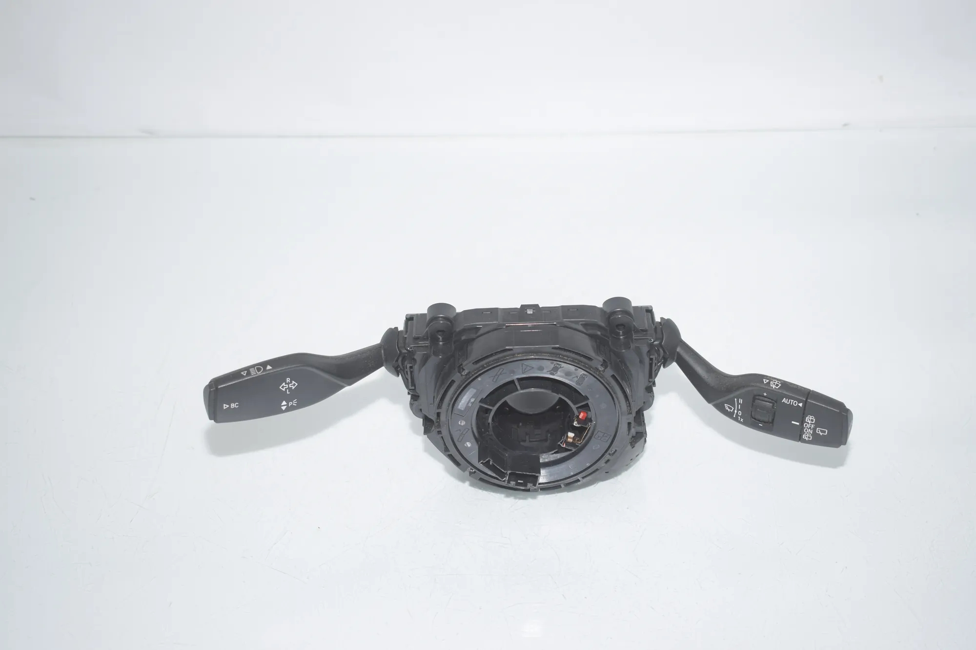 Indicator Wiper Stalk Switch – OEM 6833433 · BMW i3 (I01) BMW i3 (I01) Electric 2020 – 2