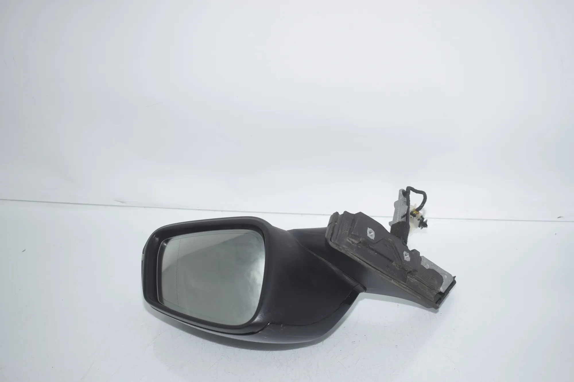 Right Side Wing Mirror – OEM 7321006 · BMW i3 (I01) BMW i3 (I01) Electric 2020 – 3