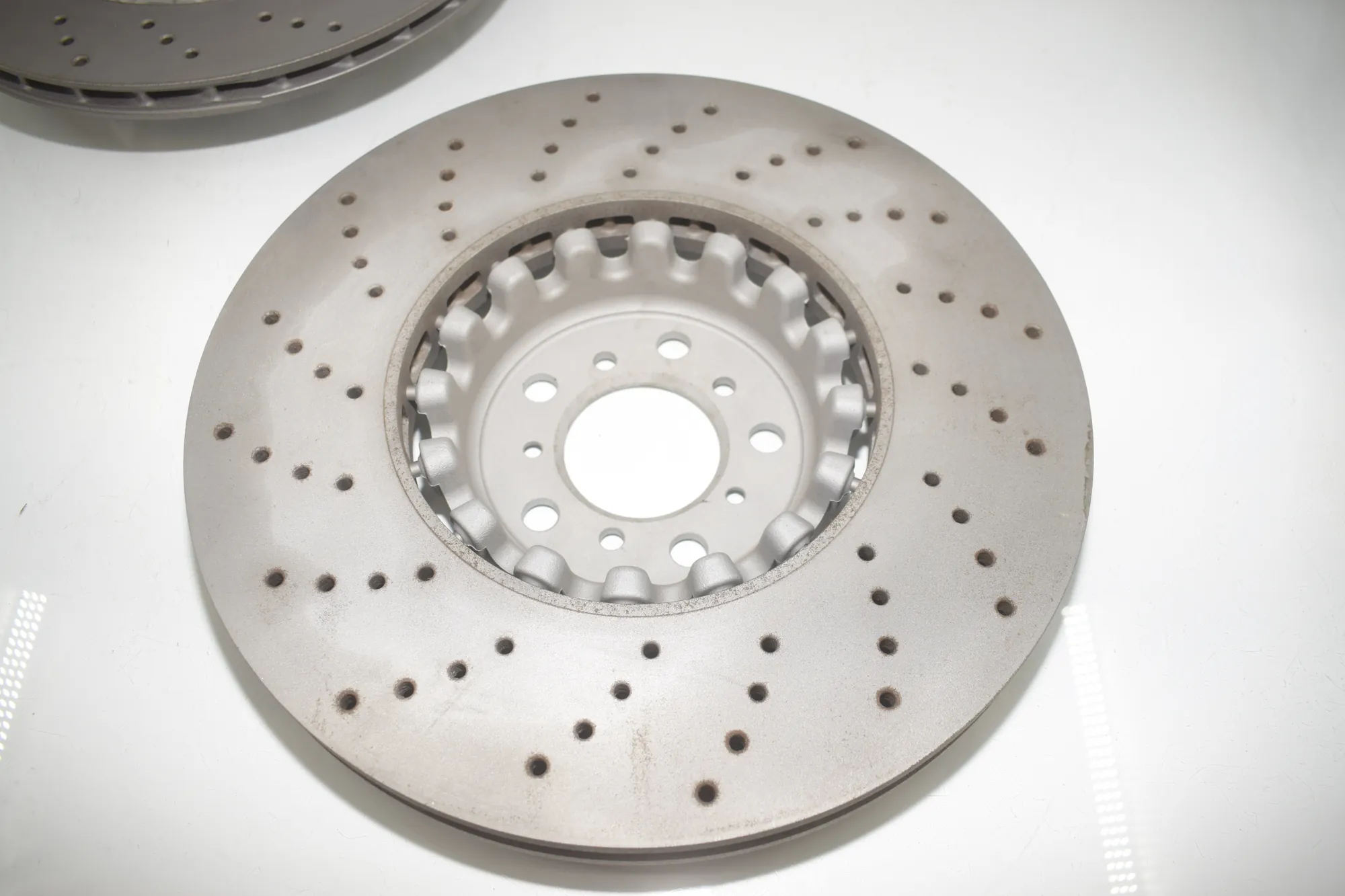Brake Calipers And Disc Kit – OEM 2284901 · BMW X5 (F15, F85) BMW X5 (F15, F85) M 2018 – 8