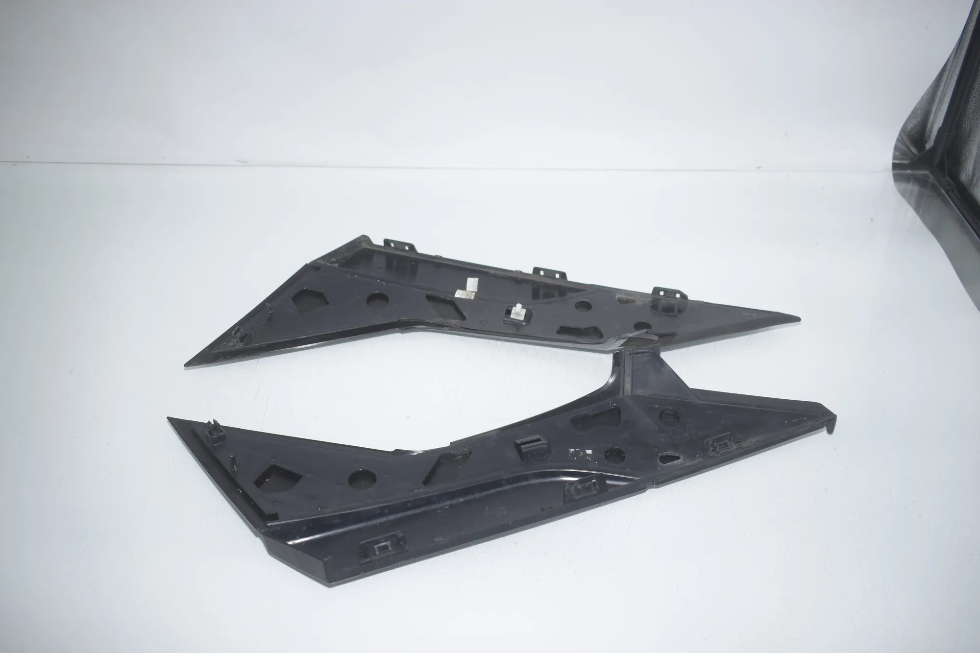 Other Trim Parts – OEM 7453547 · BMW i3 (I01) BMW i3 (I01) Electric 2020 – 4