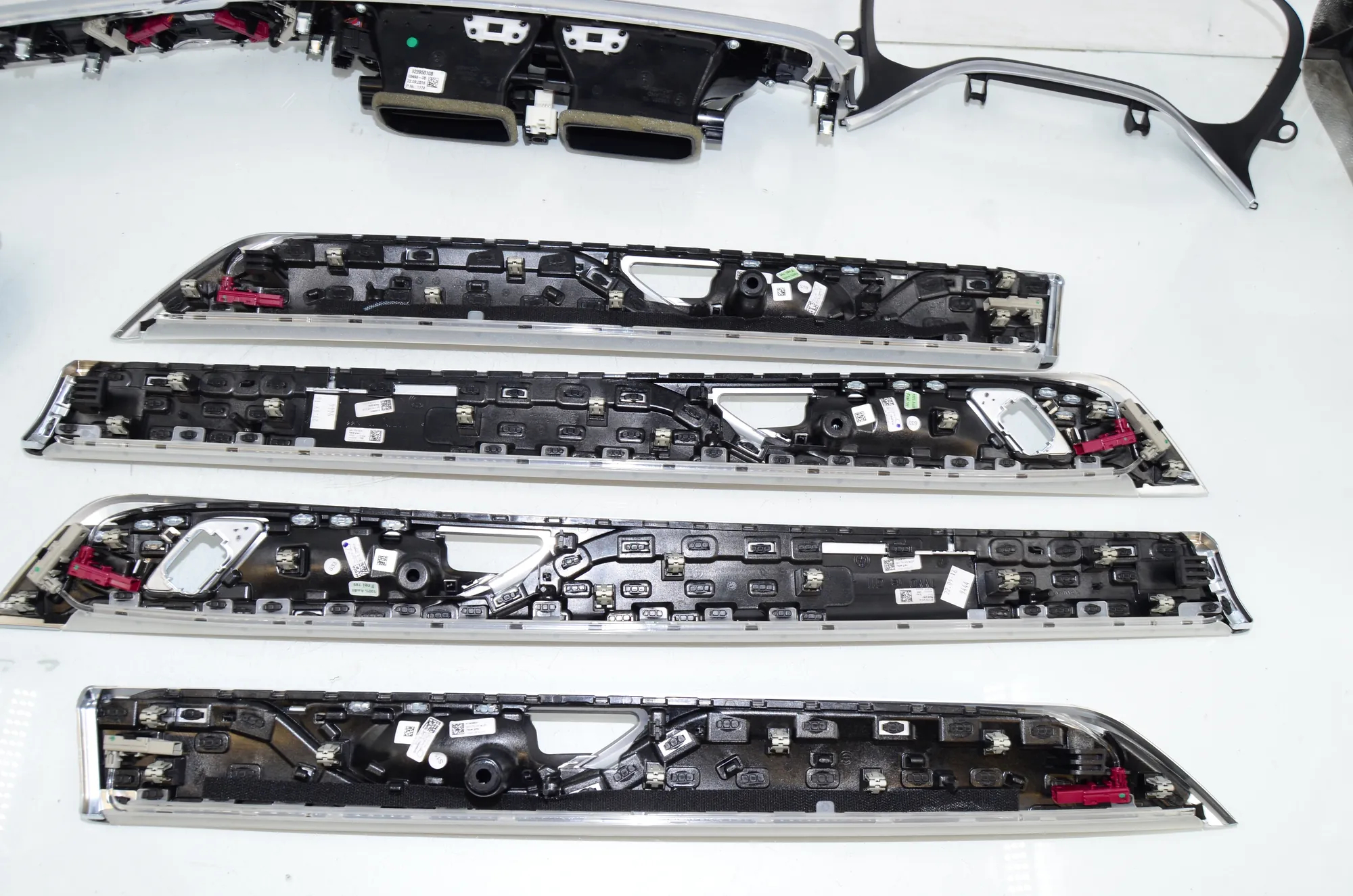 Interior Trim Strips Kit – OEM 9299501 · BMW 7 (G11, G12) 750 d, Ld xDrive 2016 – 7