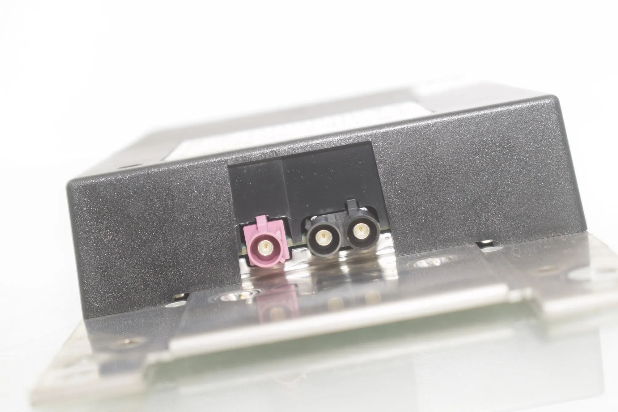 Bluetooth Control Unit – OEM 5A049F5 · BMW i3 (I01) BMW i3 (I01) Electric 2020 – 3