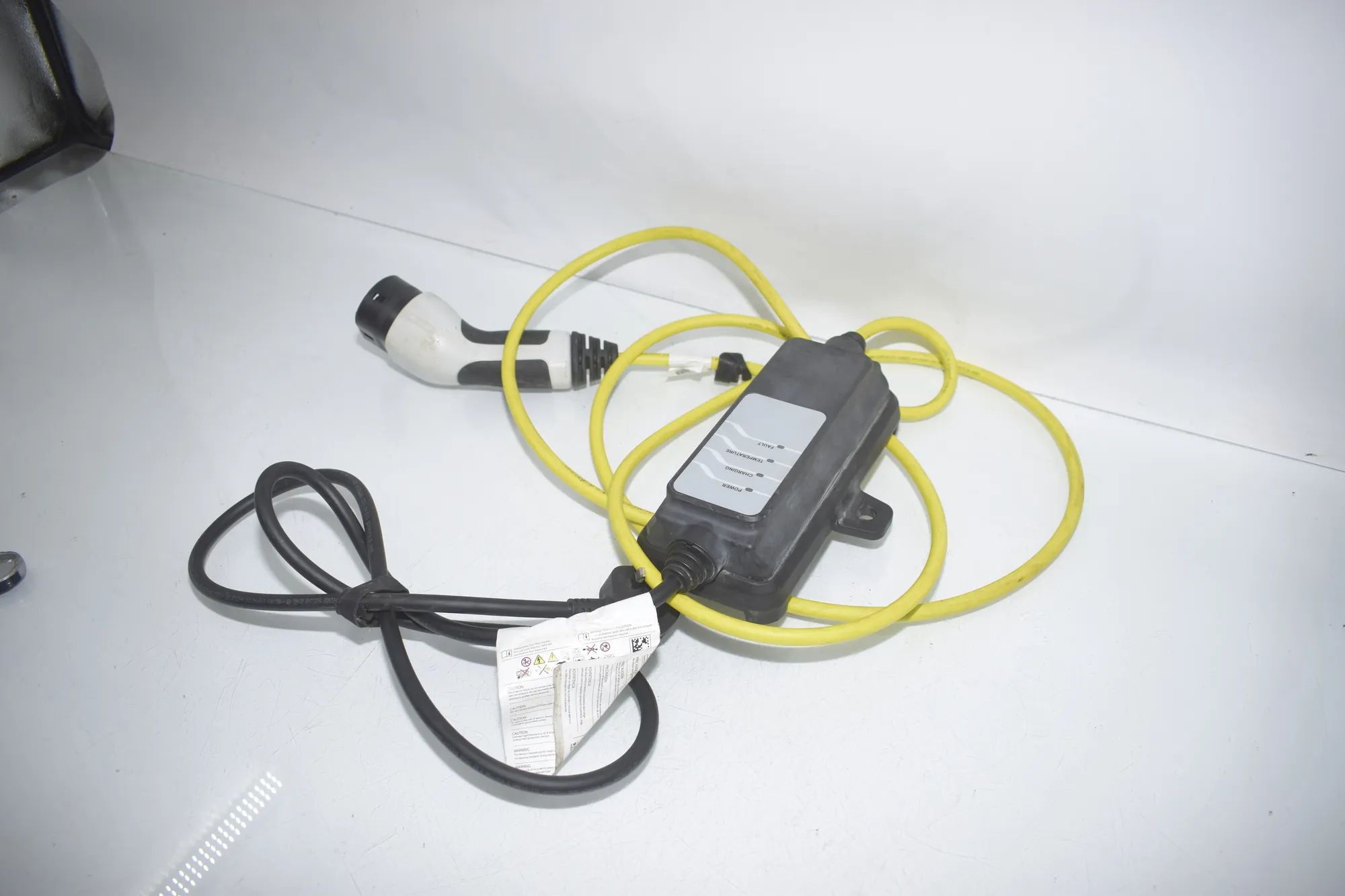 Battery Charging Cable – OEM 5A92D00 · BMW i3 (I01) BMW i3 (I01) Electric 2020 – 2