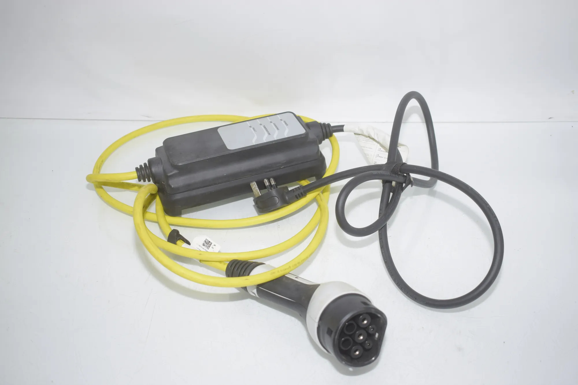Battery Charging Cable – OEM 5A92D00 · BMW i3 (I01) BMW i3 (I01) Electric 2020 – 3