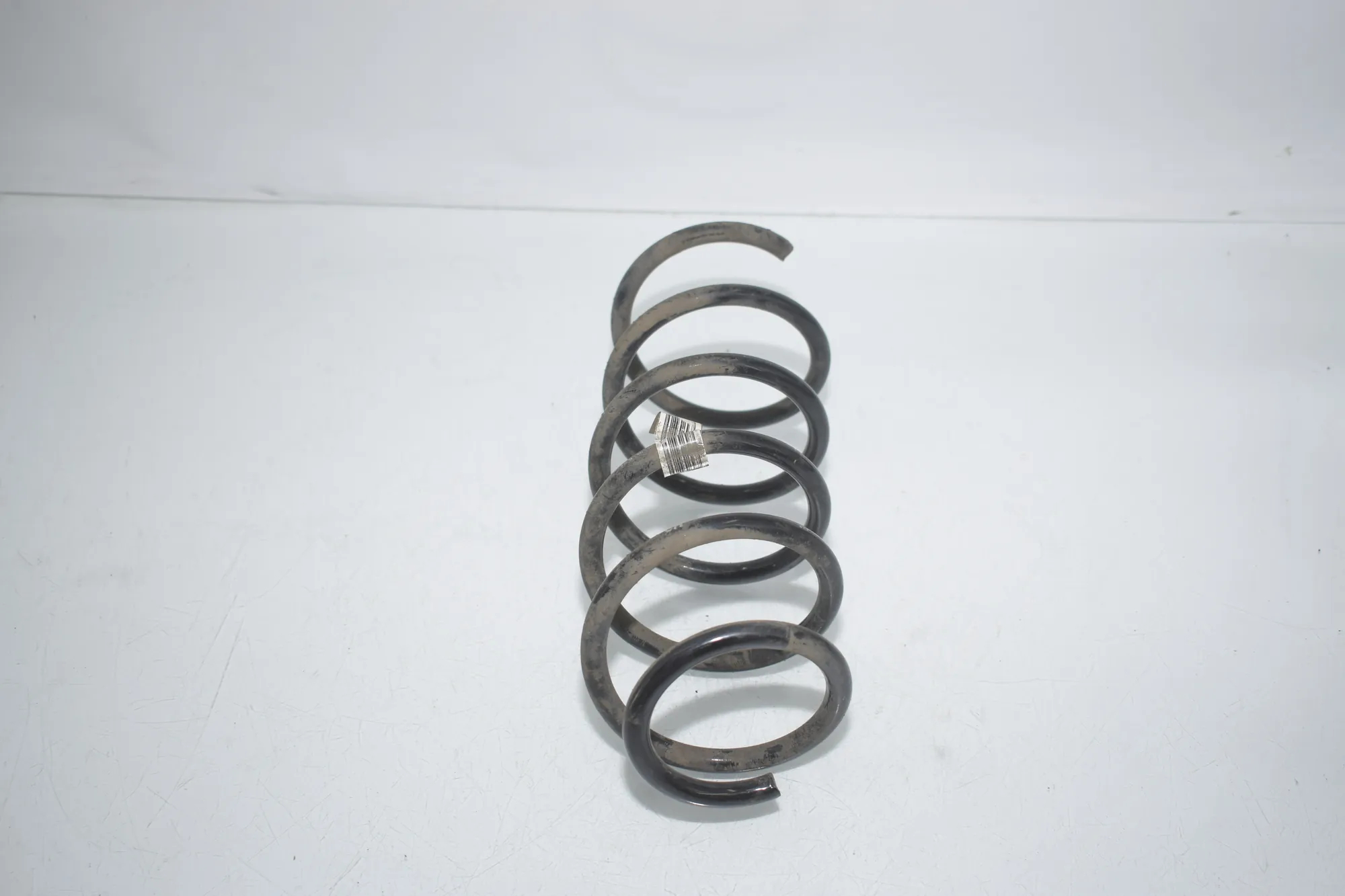 Front Left Coil Spring – OEM 6867117 · BMW i3 (I01) BMW i3 (I01) Electric 2020 – 3