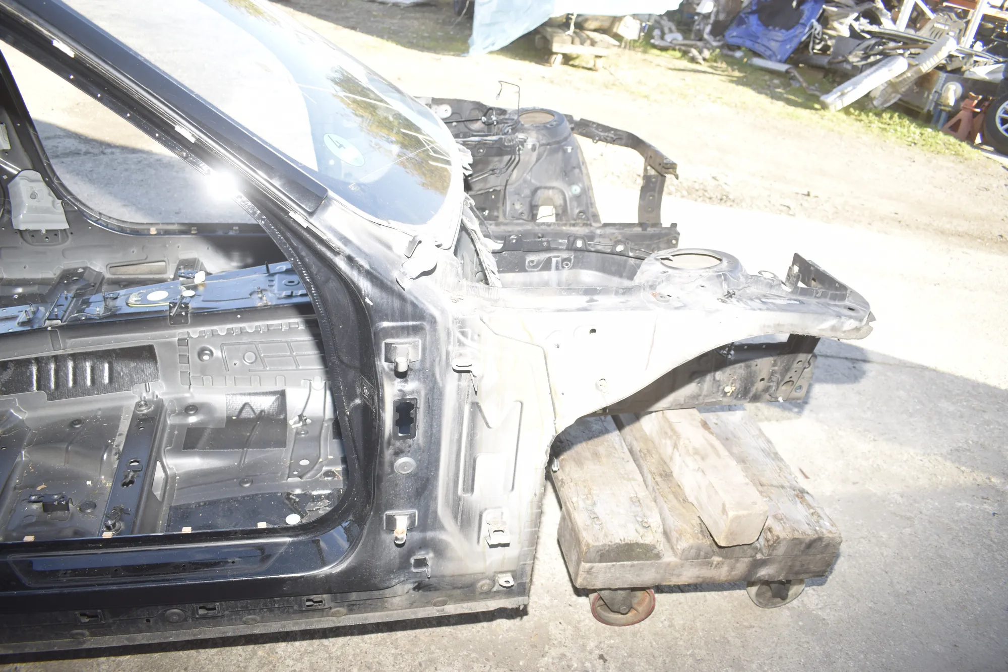 Front Right Quarter Panel · BMW 3 (F30, F80) BMW 3 (F30, F80) 320 i 2012