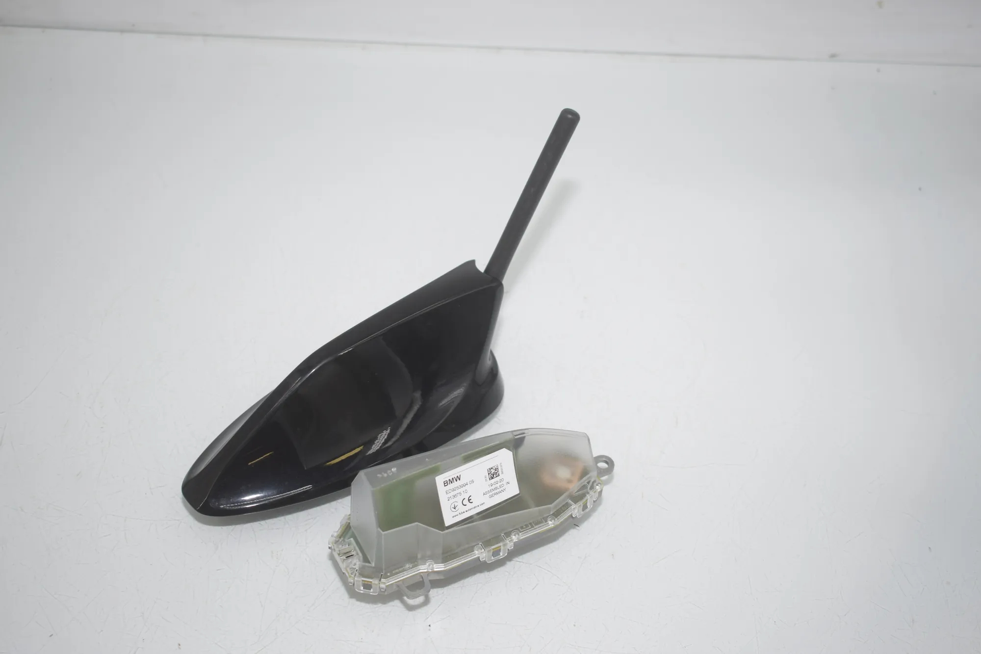 Antenna Trim – OEM 9290893 · BMW i3 (I01) BMW i3 (I01) Electric 2020