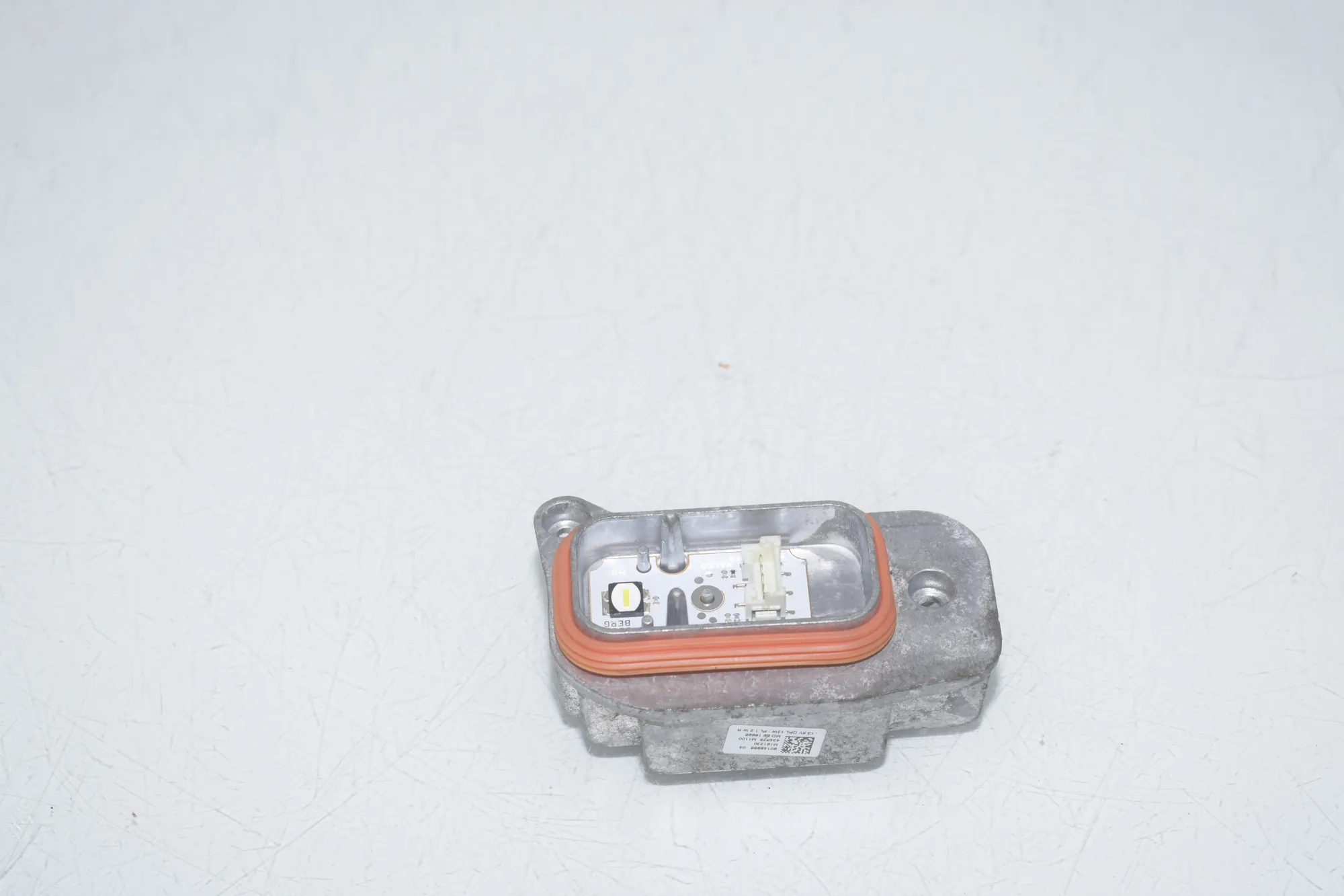 LED Lights Control Unit – OEM 8495580 · BMW i3 (I01) BMW i3 (I01) Electric 2020 – 3