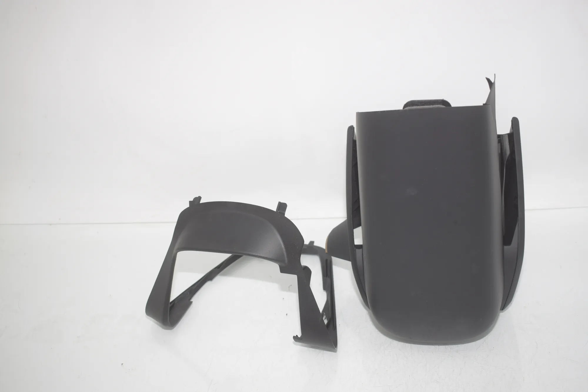 Steering Mechanism Trim – OEM 9285065 · BMW i3 (I01) BMW i3 (I01) Electric 2020 – 4