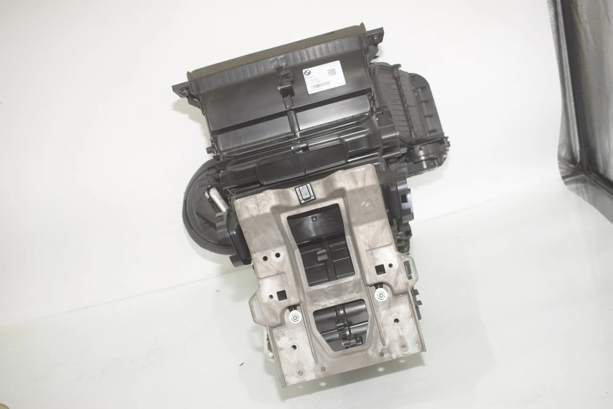 Interior Heater – OEM 5A07175 · BMW i3 (I01) BMW i3 (I01) Electric 2020