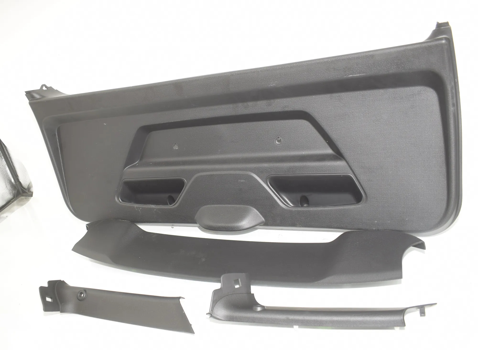 Tailgate Bootlid Cover Trim – OEM 7305089 · BMW i3 (I01) BMW i3 (I01) Electric 2020 – 3