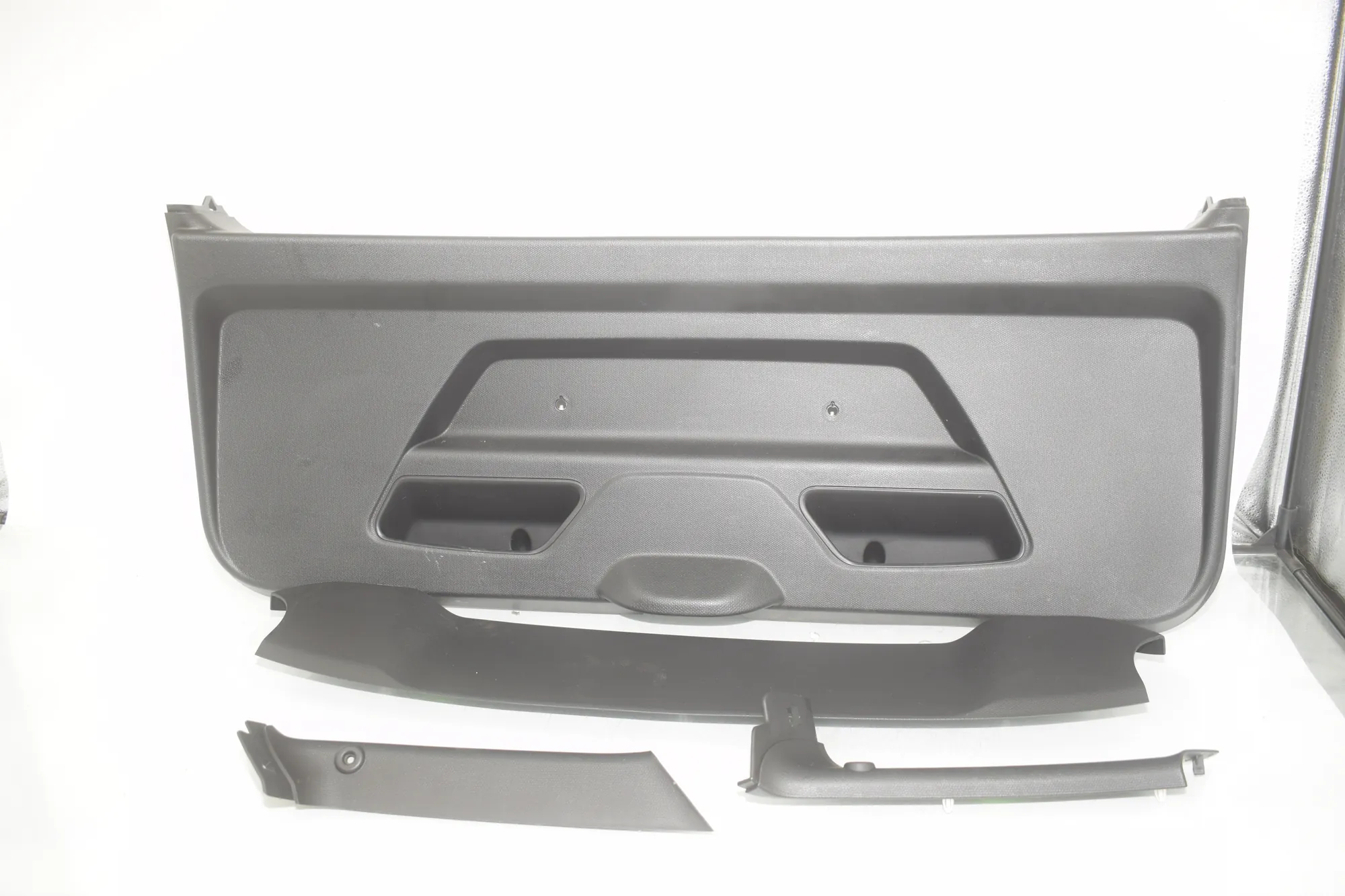 Tailgate Bootlid Cover Trim – OEM 7305089 · BMW i3 (I01) BMW i3 (I01) Electric 2020