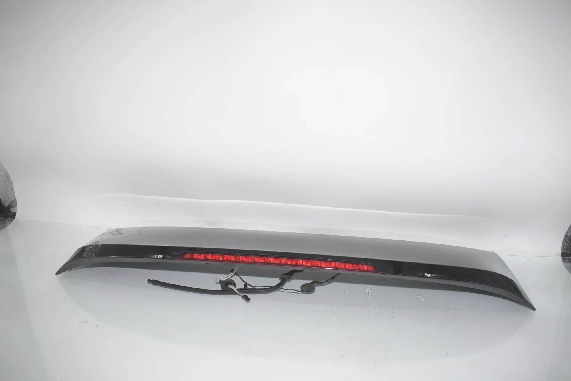 Tailgate Bootlid Spoiler – OEM 7375209 · BMW i3 (I01) BMW i3 (I01) Electric 2020 – 5