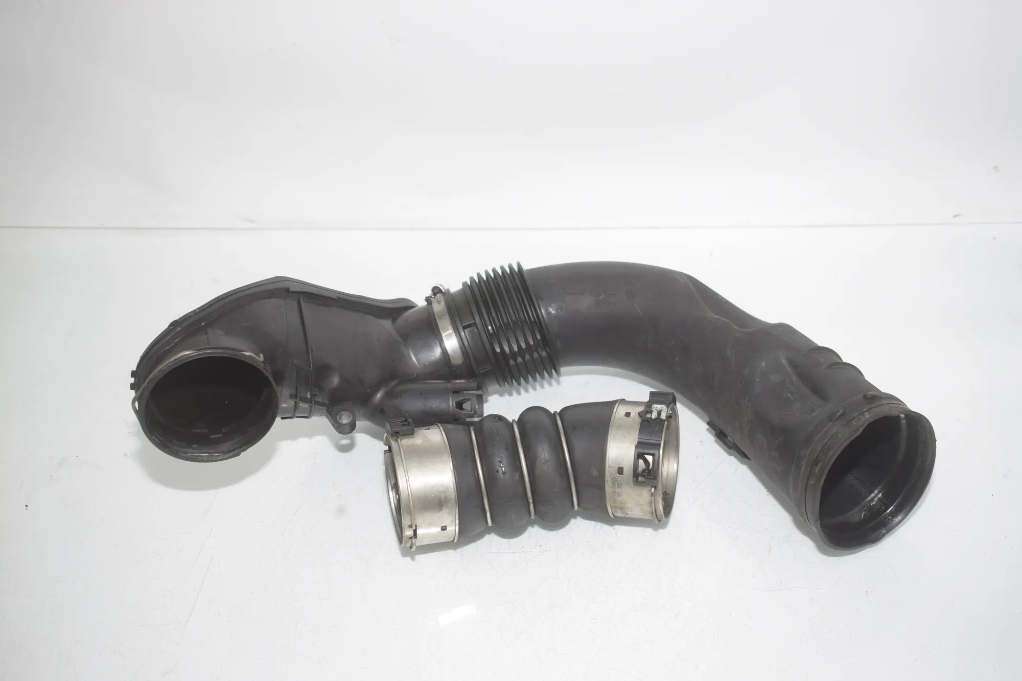 Intercooler Hose Pipe – OEM 8513450 · BMW X3 (F25) BMW X3 (F25) xDrive 30 d 2012
