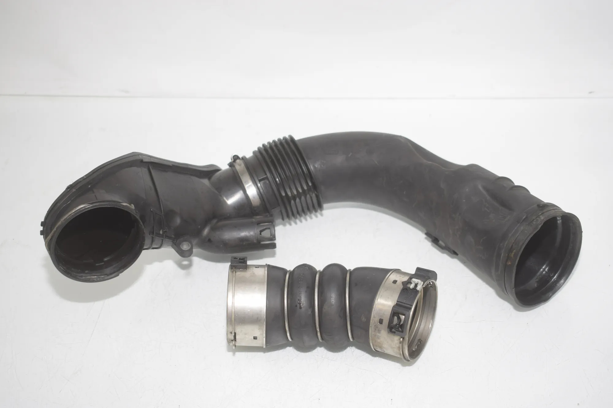 Intercooler Hose Pipe – OEM 8513450 · BMW X3 (F25) BMW X3 (F25) xDrive 30 d 2012 – 3