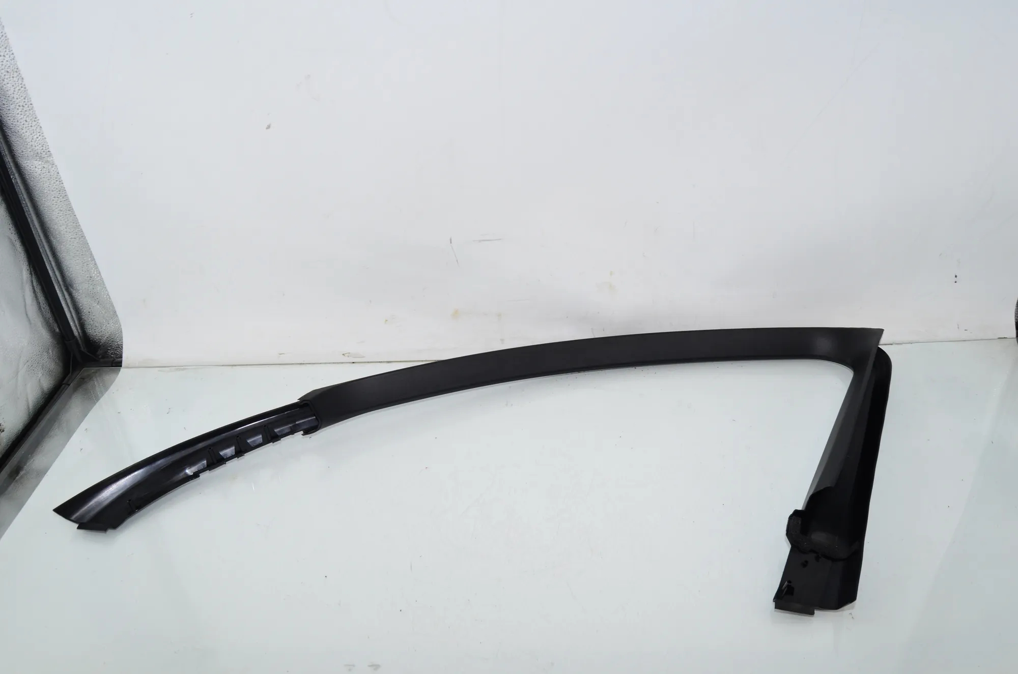 Front Left Door Panel Trim – OEM 7458441 · BMW 7 (G11, G12) 750 d, Ld xDrive 2016 – 3
