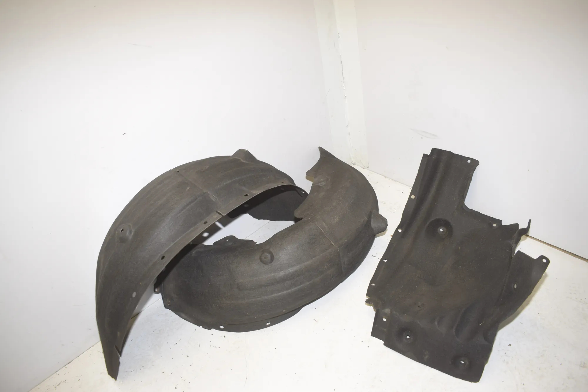 Rear Left Arch Liner – OEM 7213649 · BMW X3 (F25) BMW X3 (F25) xDrive 30 d 2012 – 3