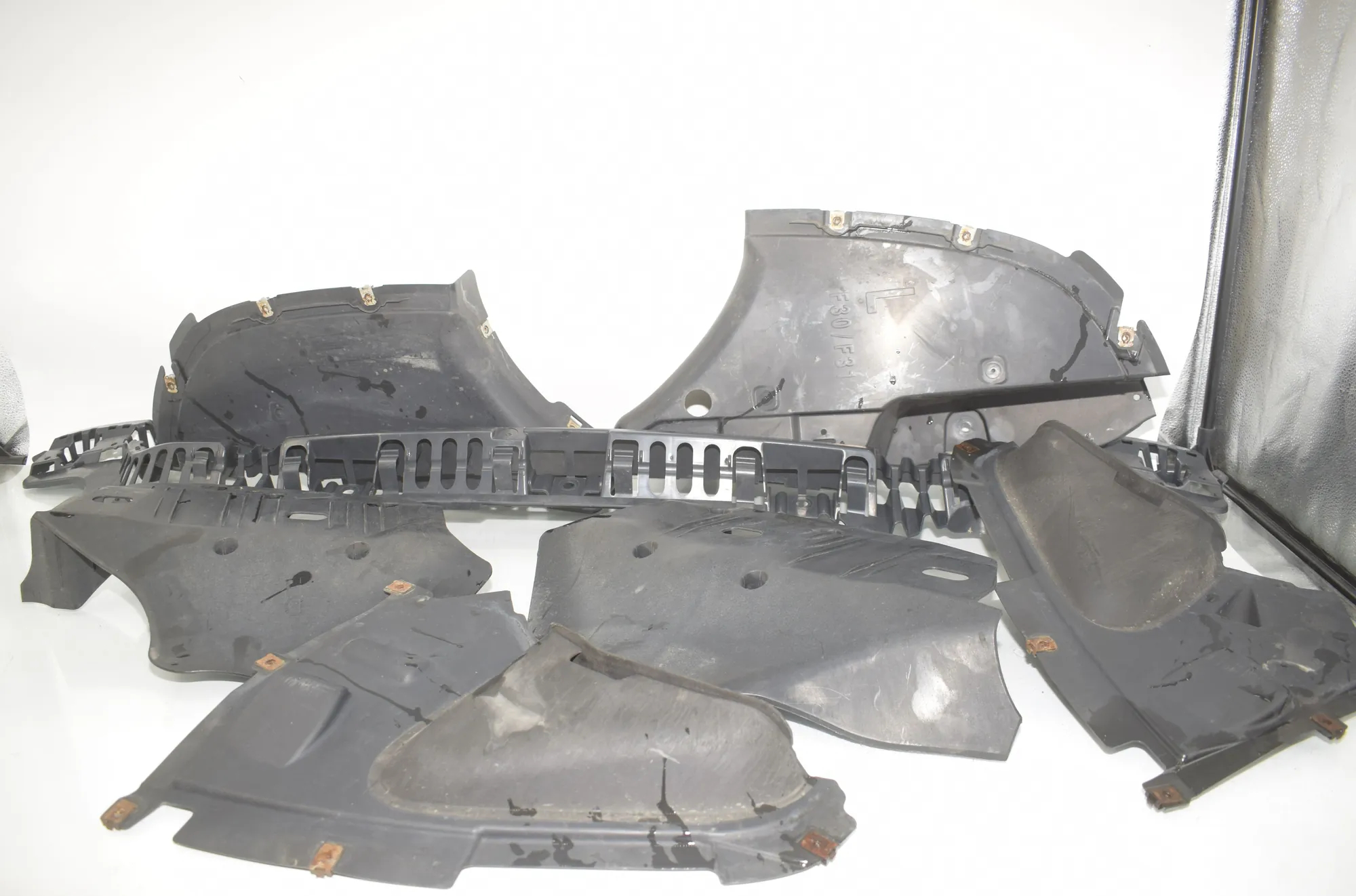 Other Body Parts – OEM 7260740 · BMW 3 (F30, F80) BMW 3 (F30, F80) 320 i 2012