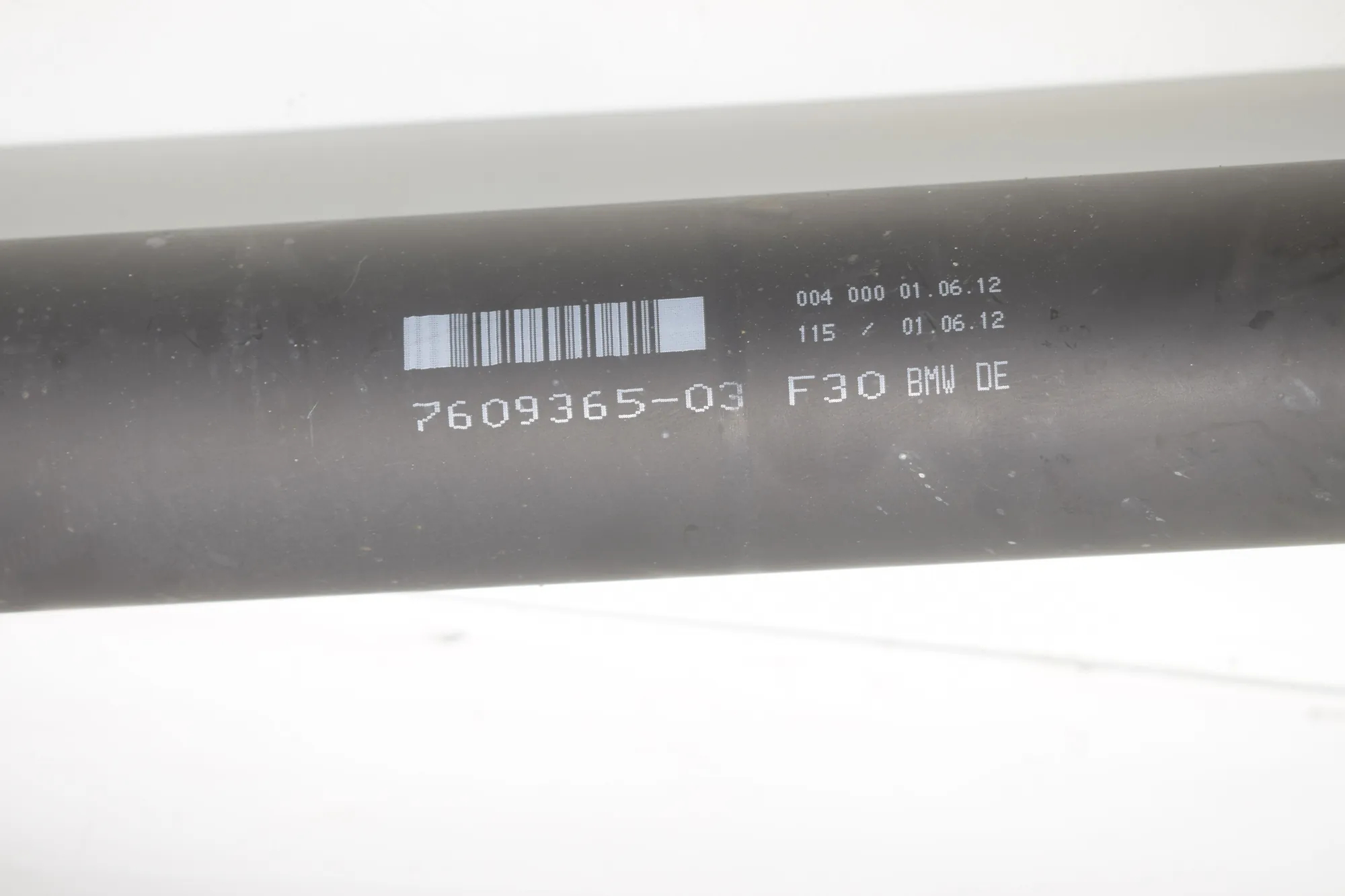 Propshaft Cardan – OEM 7609365 · BMW 3 (F30, F80) BMW 3 (F30, F80) 320 i 2012 – 4