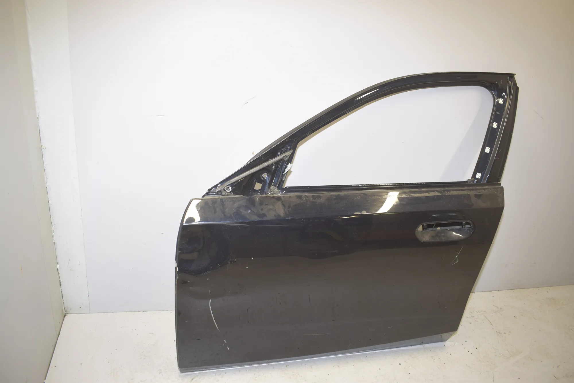 Front Left Door · BMW 5 (G60) BMW 5 (G60) 520 D Mild Hybrid 2023 – 3