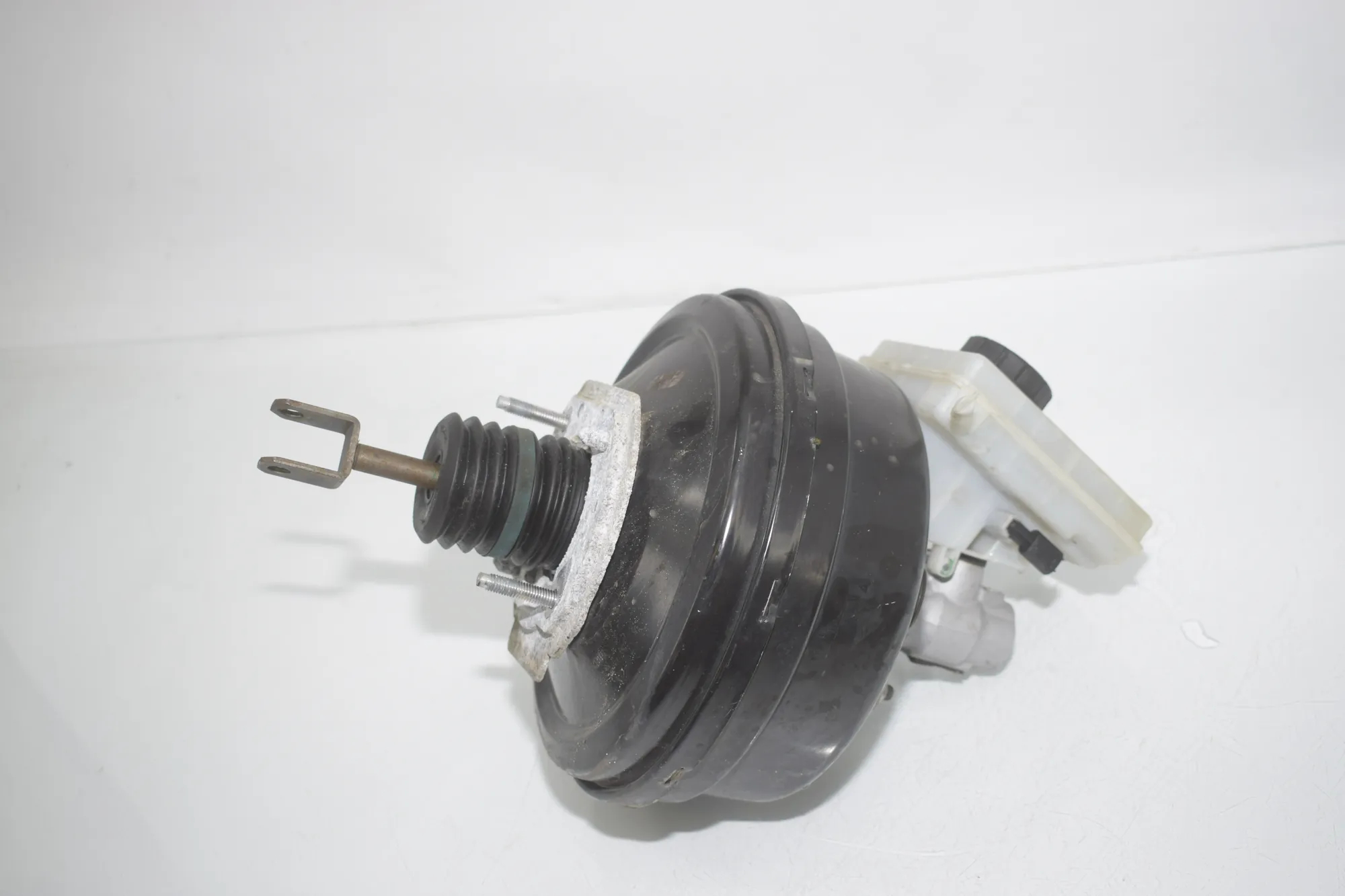 Brake Servo Booster – OEM 6854348 · BMW X3 (F25) BMW X3 (F25) xDrive 30 d 2012 – 3