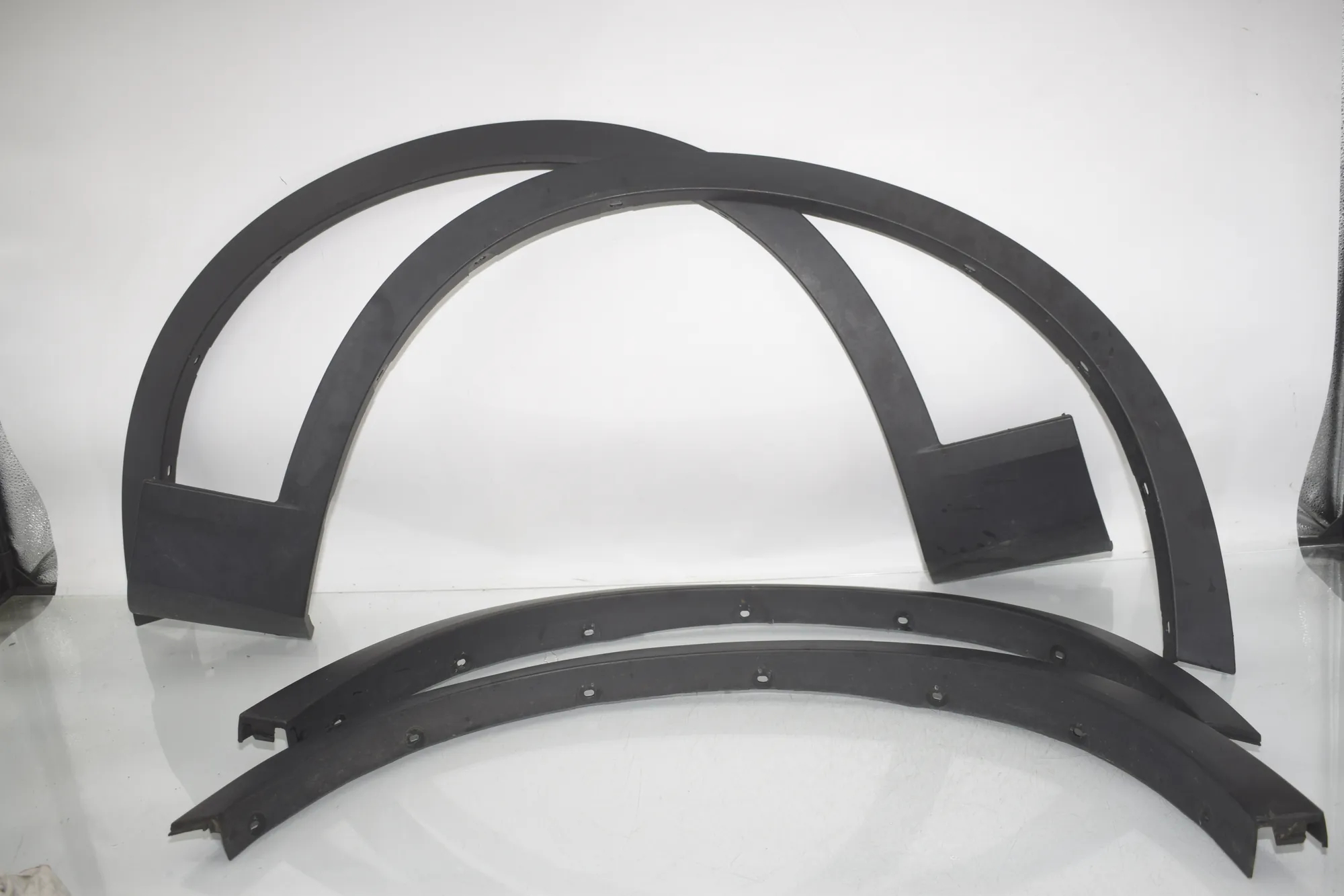 Rear Right Fender Arch Trim – OEM 7210084 · BMW X3 (F25) BMW X3 (F25) xDrive 30 d 2012