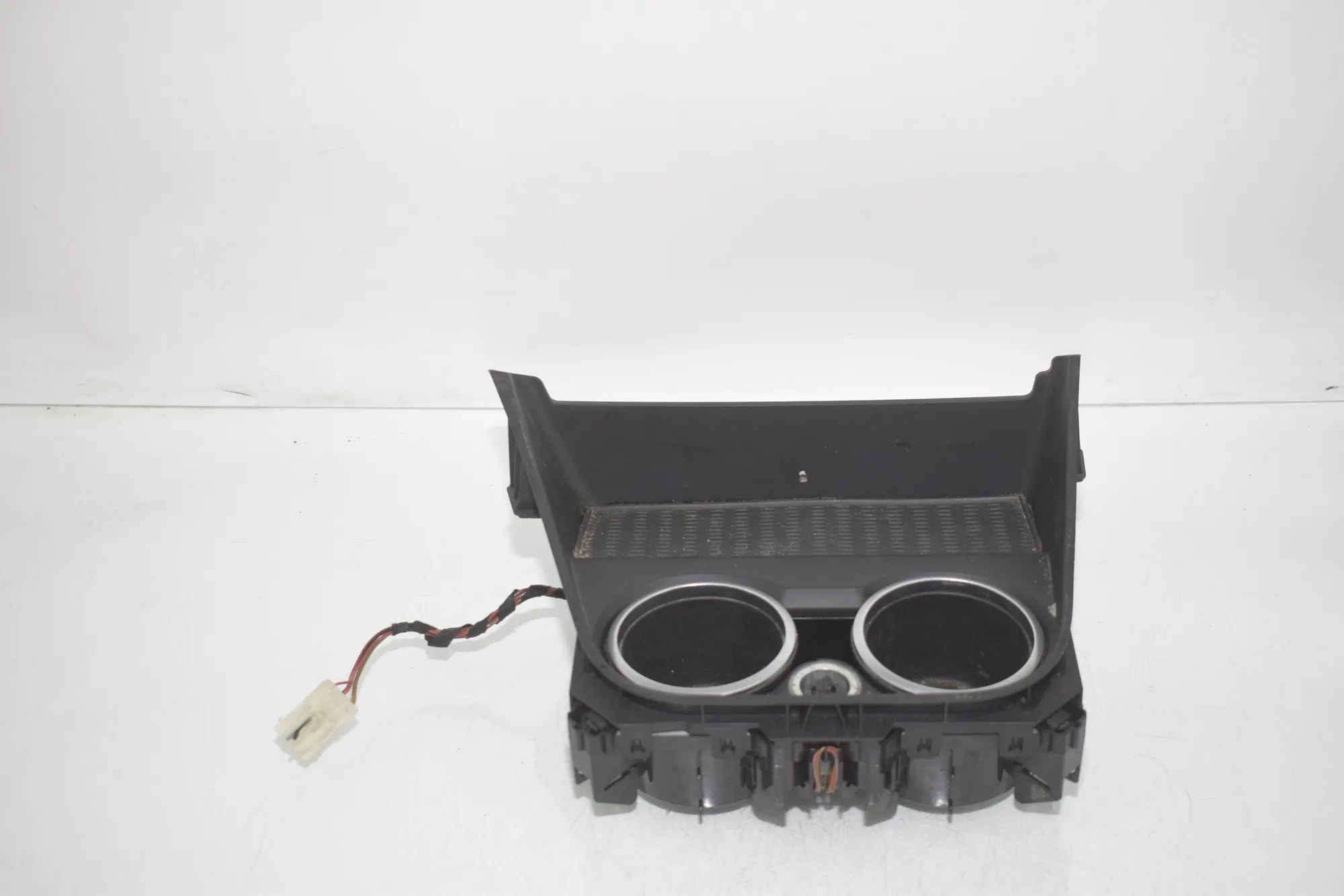 Cup Holder – OEM 9184498 · BMW X3 (F25) BMW X3 (F25) xDrive 30 d 2012