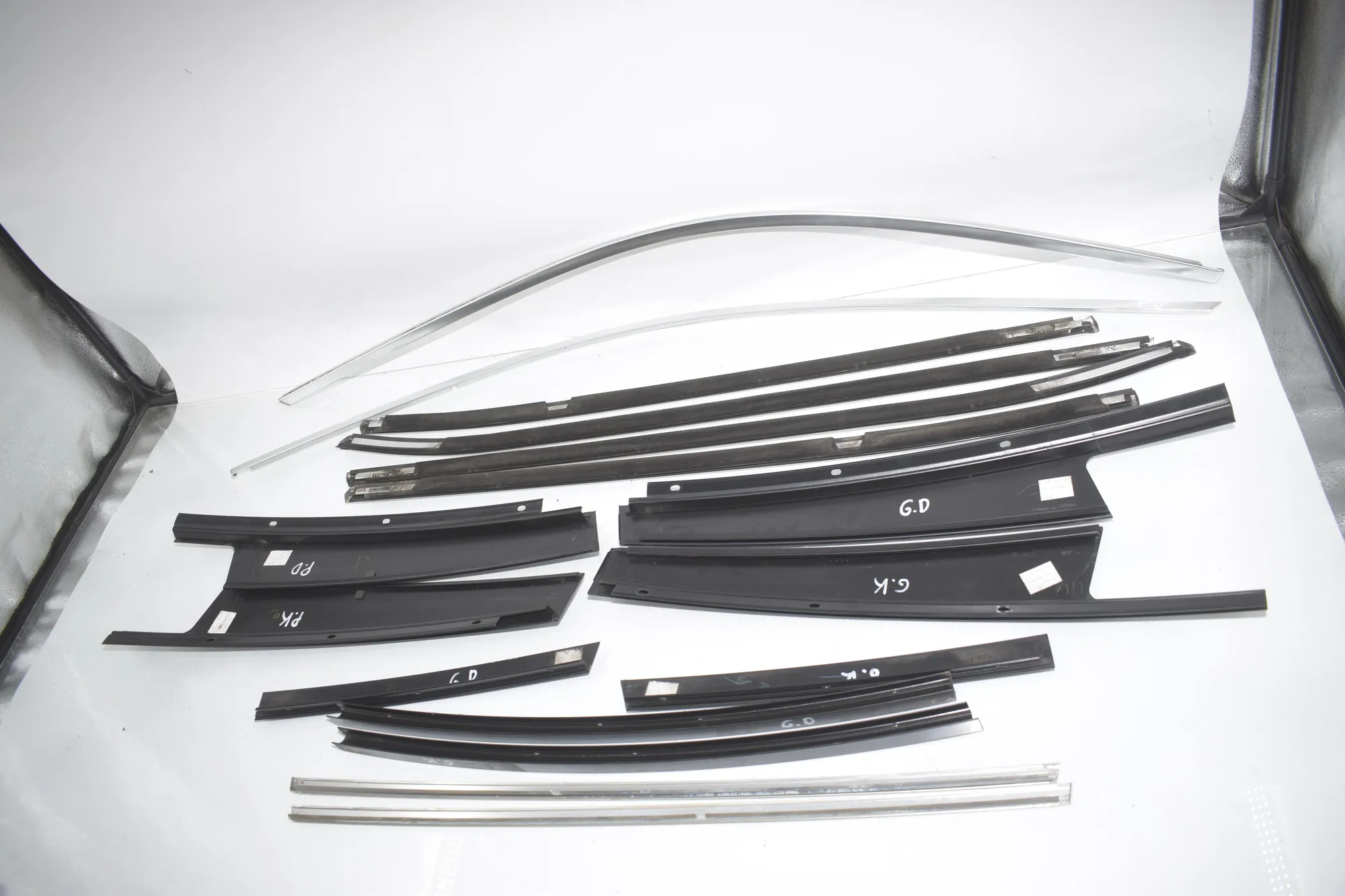 Exterior Trim Kit – OEM 7220509 · BMW X3 (F25) BMW X3 (F25) xDrive 30 d 2012 – 8