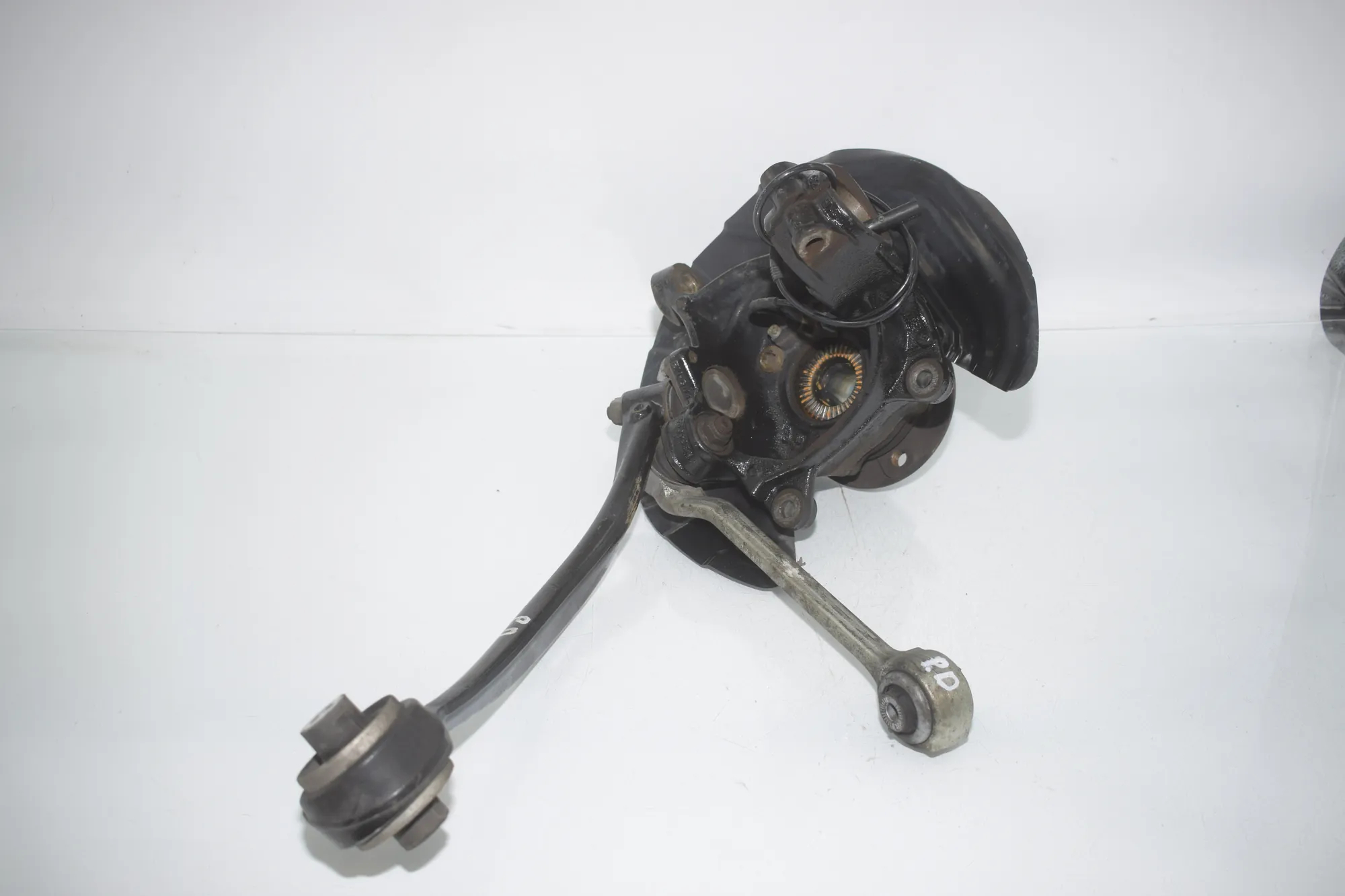 Front Right Wheel Hub – OEM 6855954 · BMW X3 (F25) BMW X3 (F25) xDrive 30 d 2012 – 5