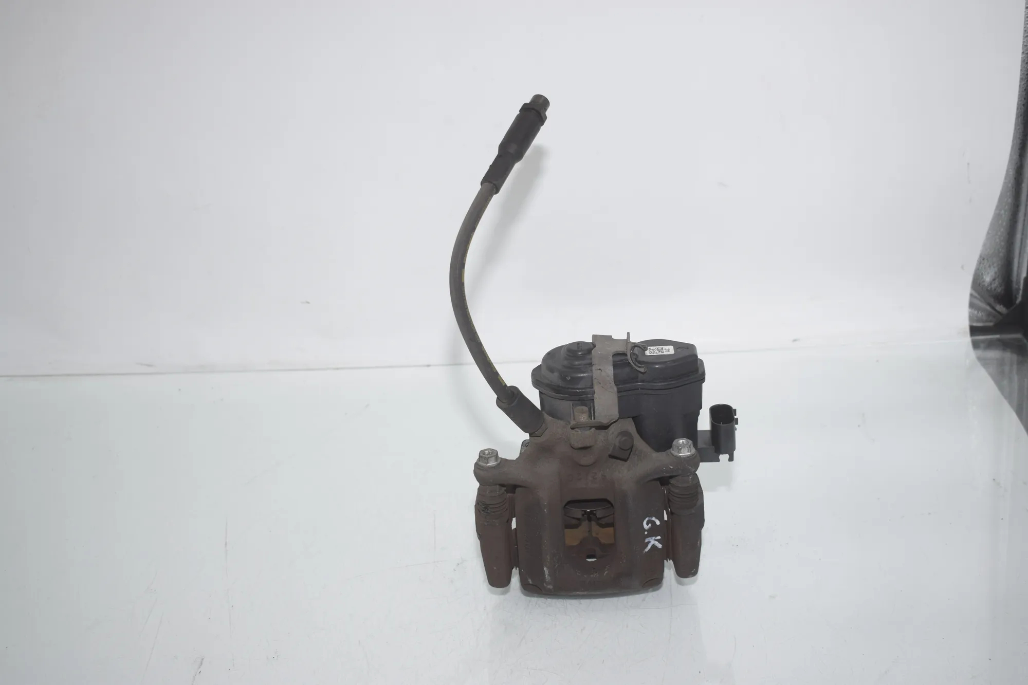 Rear Left Brake Caliper – OEM 6791017 · BMW X3 (F25) BMW X3 (F25) xDrive 30 d 2012