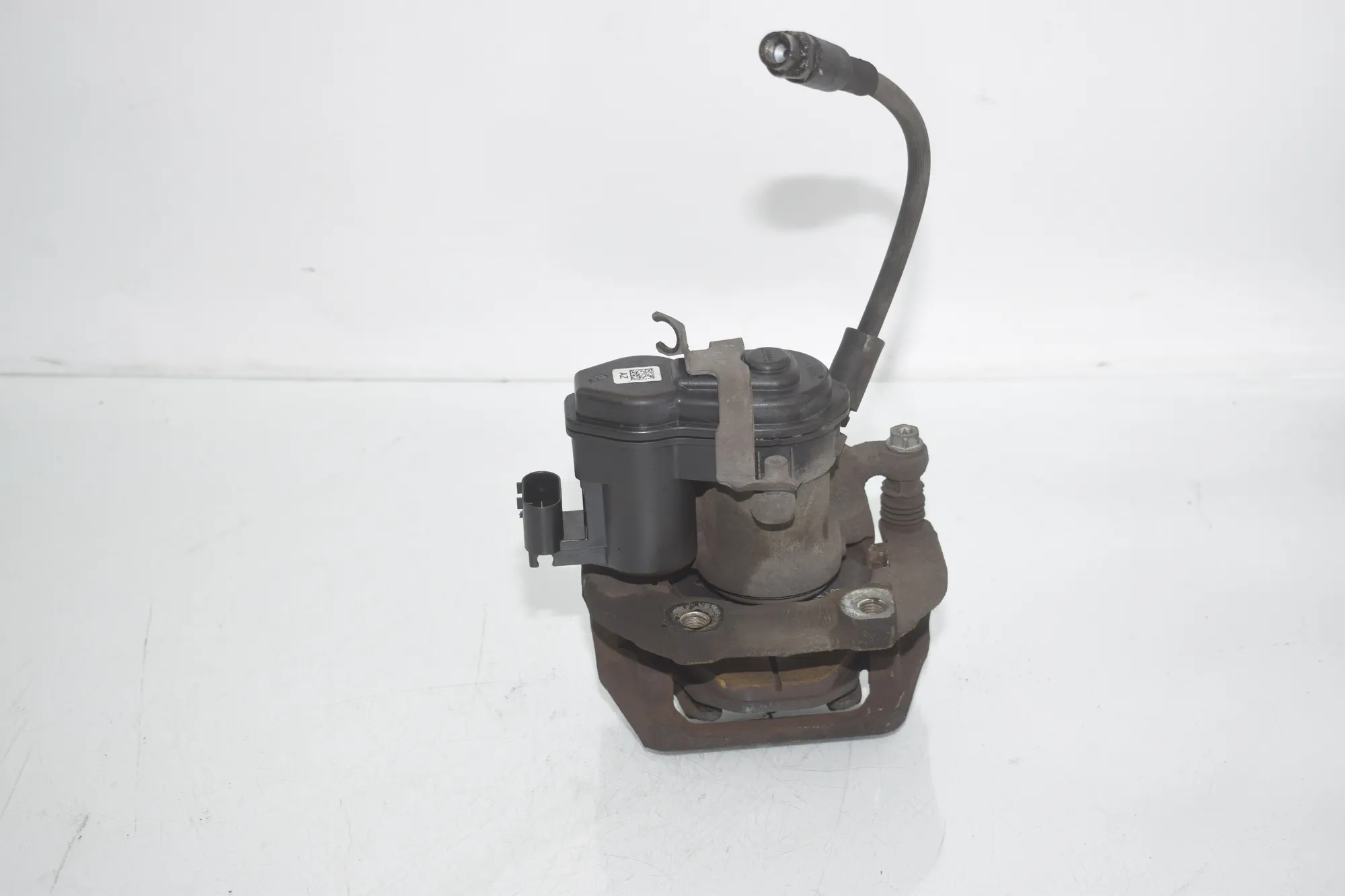 Rear Left Brake Caliper – OEM 6791017 · BMW X3 (F25) BMW X3 (F25) xDrive 30 d 2012 – 4