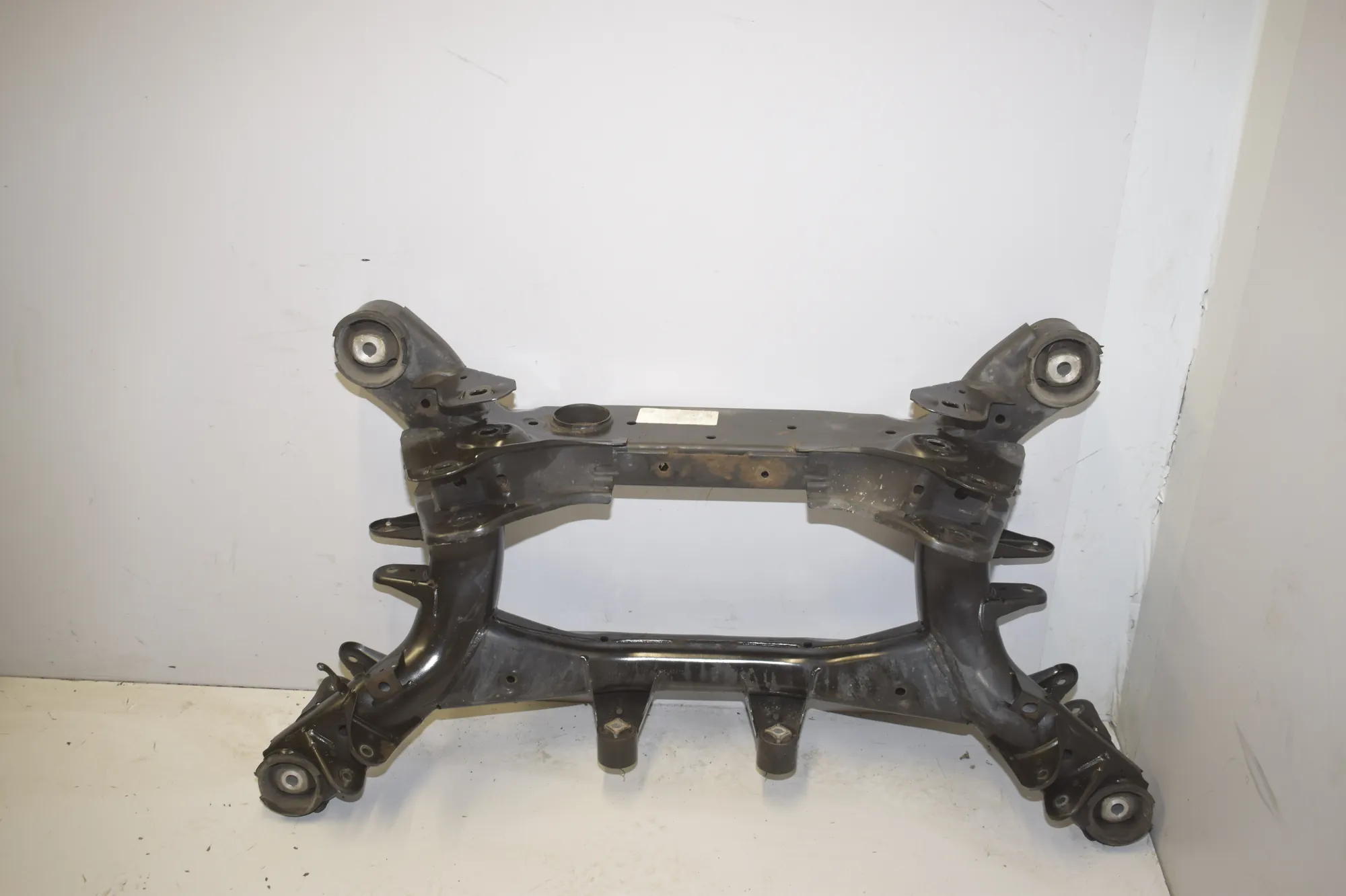 Rear Subframe – OEM 6857983 · BMW X3 (F25) BMW X3 (F25) xDrive 30 d 2012 – 4
